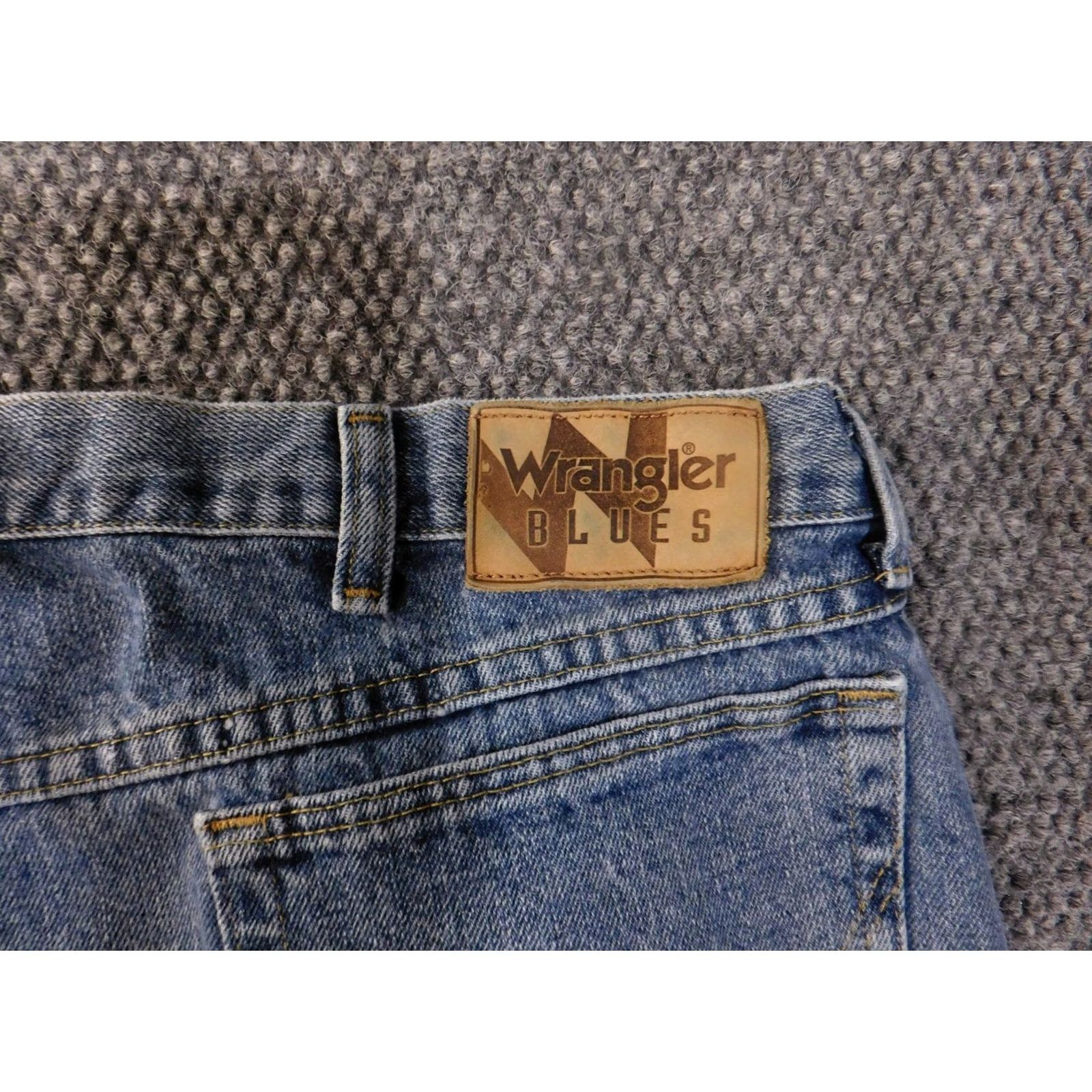 Wrangler Wrangler Blues Jeans Men 42x30 Blue Classic Fit Denim Straight Leg WB902GI Mens Jeans Size US 42 / EU 58 - 7 Thumbnail