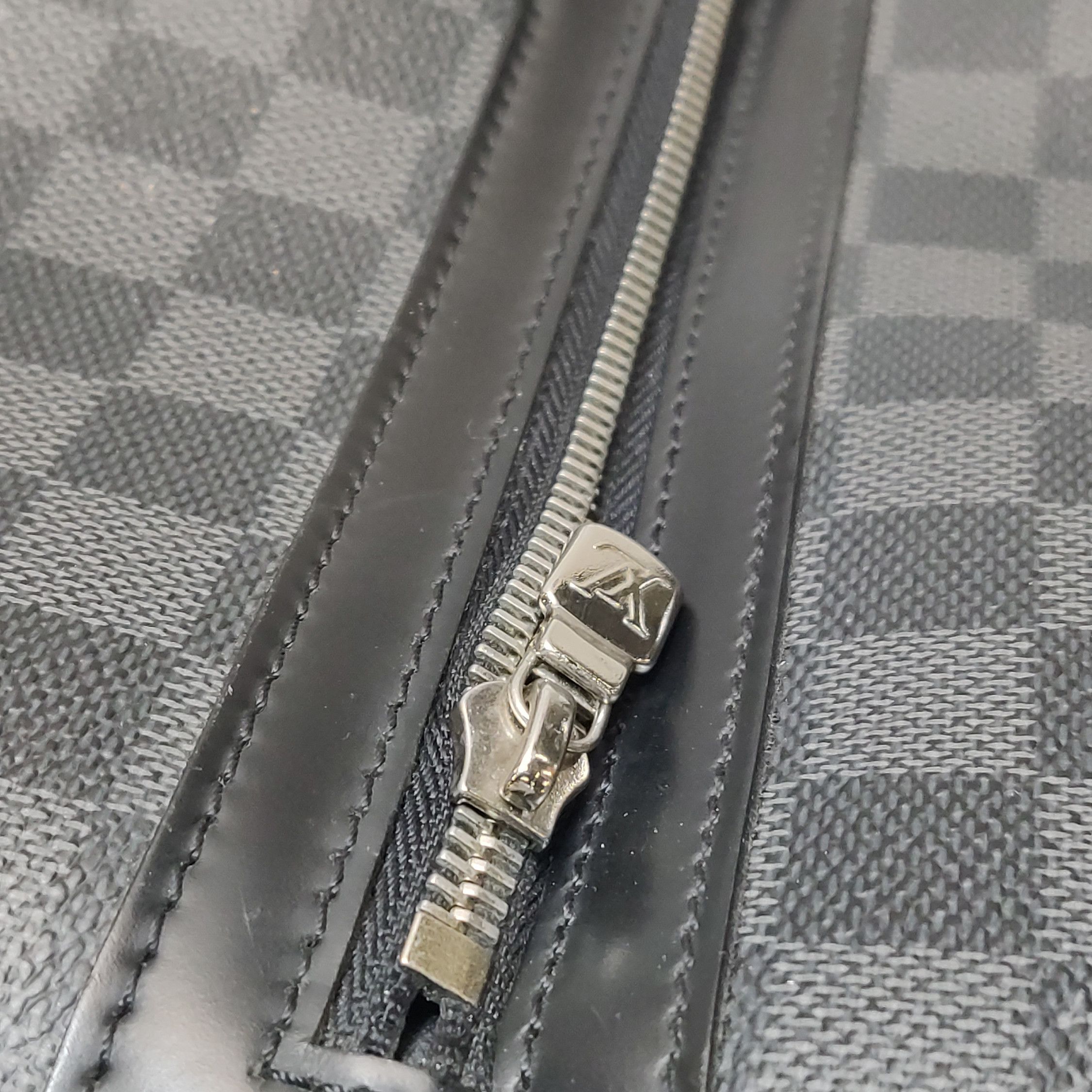Louis Vuitton Louis Vuitton (LV) Porte-Documents leather checkerboard han Size ONE SIZE - 3 Thumbnail
