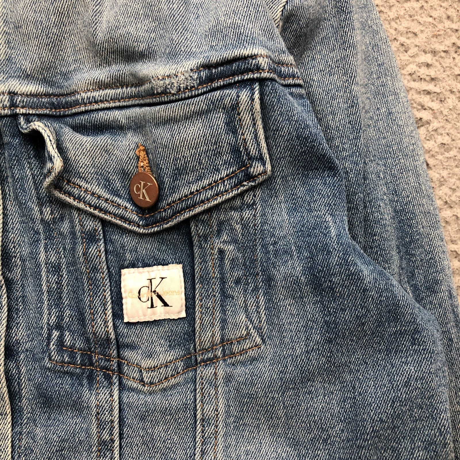 Calvin Klein Calvin Klein Light Wash Trucker Jean Jacket Women Small Size S / US 4 / IT 40 - 6 Thumbnail