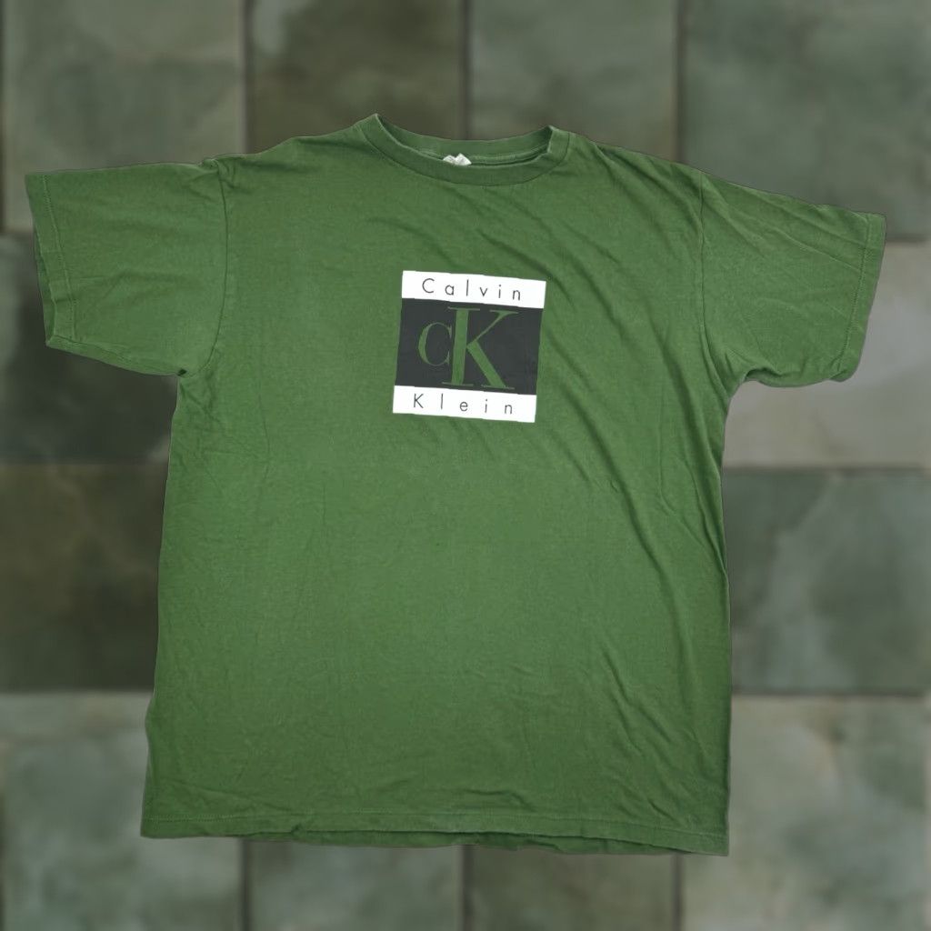 Calvin Klein Calvin Klein T-Shirt Adult Large Green Designer Graphic Tee Made in USA Mens Size US L / EU 52-54 / 3 - 1 Thumbnail