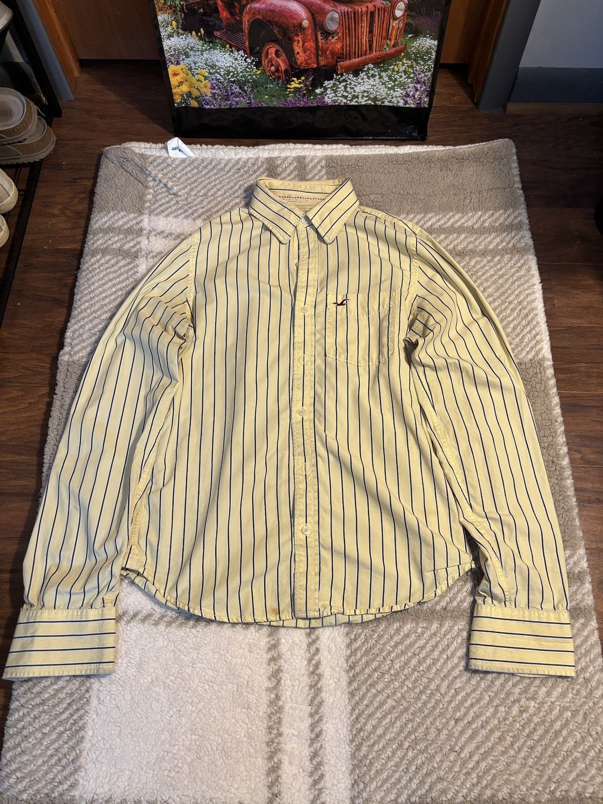 Hollister Cream and Blue striped Hollister button down Size US M / EU 48-50 / 2 - 1 Thumbnail