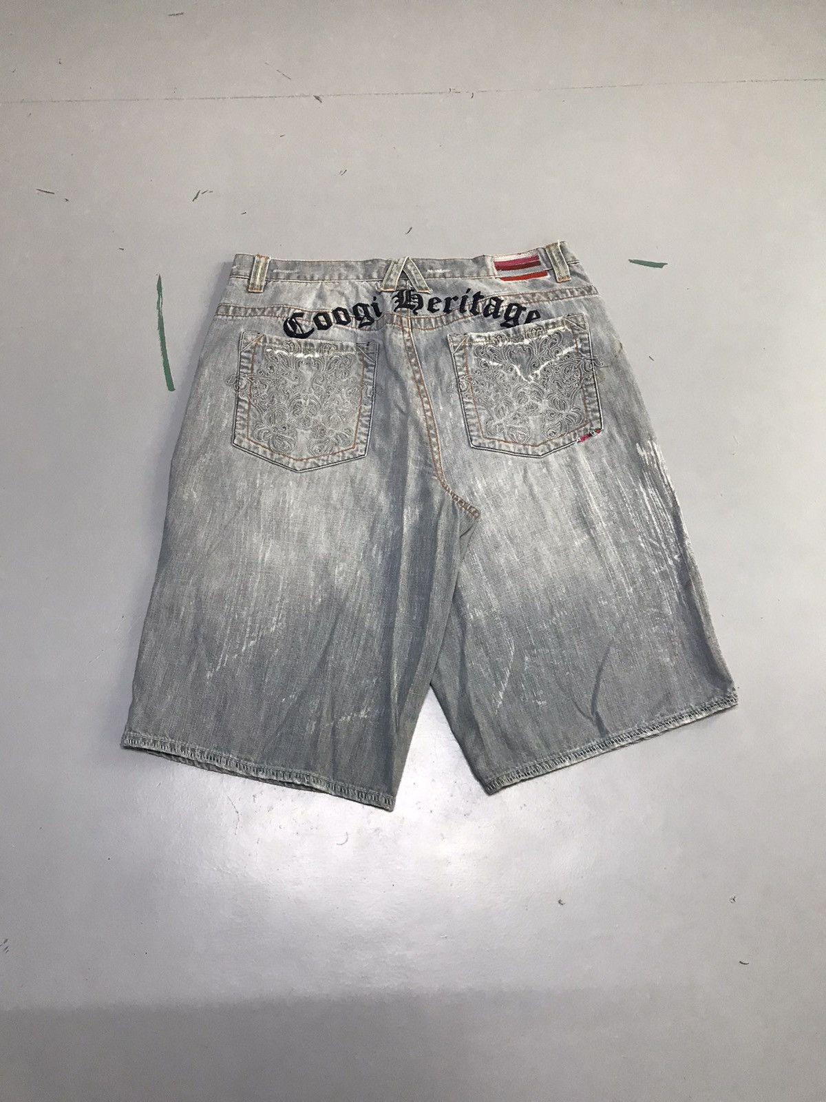 Coogi Vintage Coogi embroidered denim jort Size US 38 / EU 54 - 1 Thumbnail