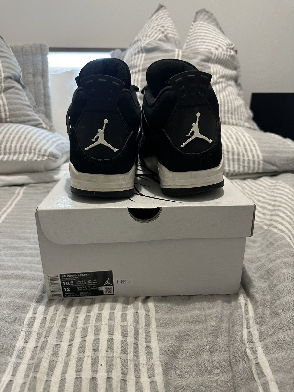 Jordan Brand Jordan 4 white thunders Size US 10.5 / EU 43-44 - 4 Thumbnail