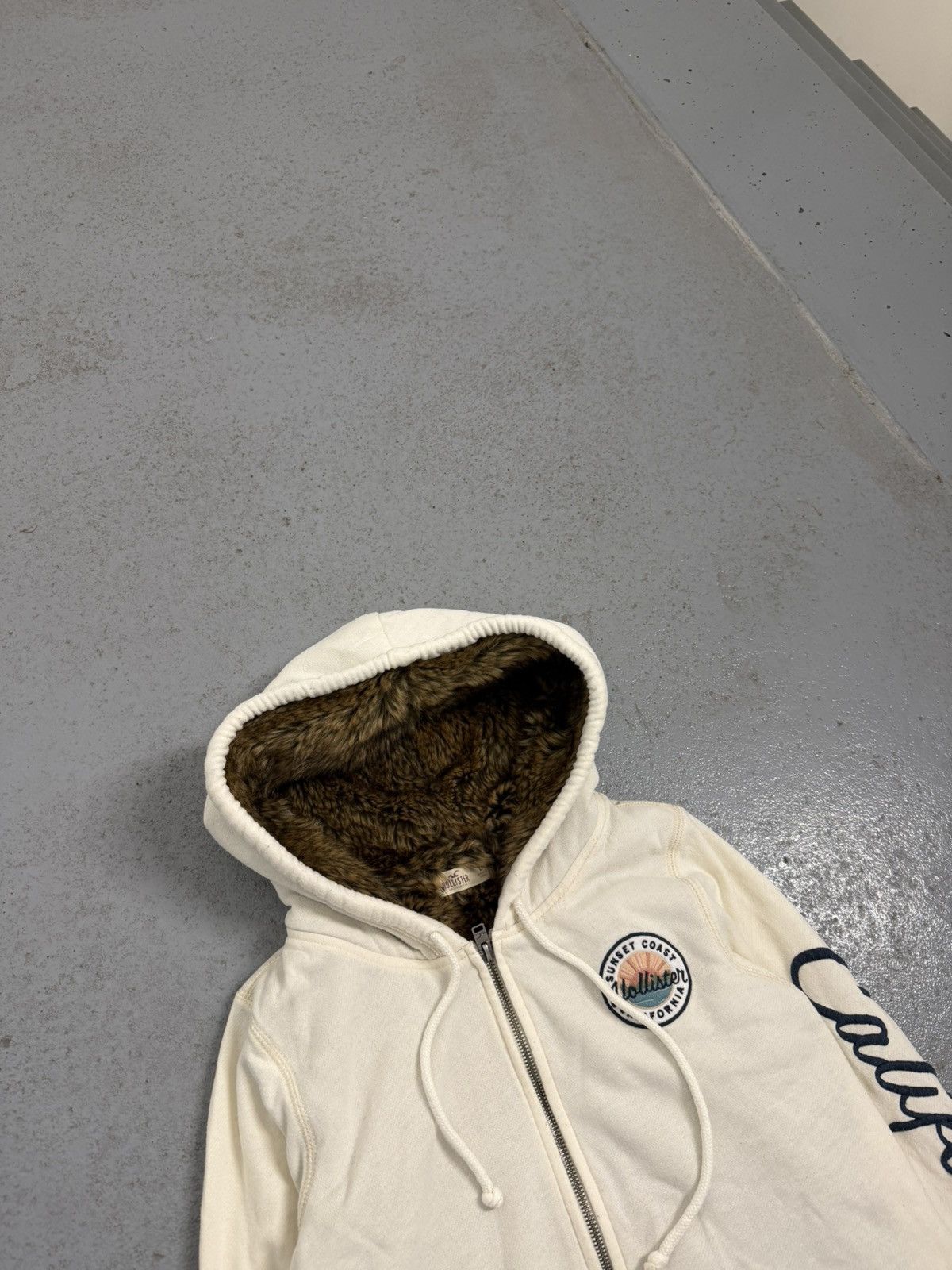Hollister Streetwear Hollister Fur Zip Y2K Hoodie Size L / US 10 / IT 46 - 4 Thumbnail