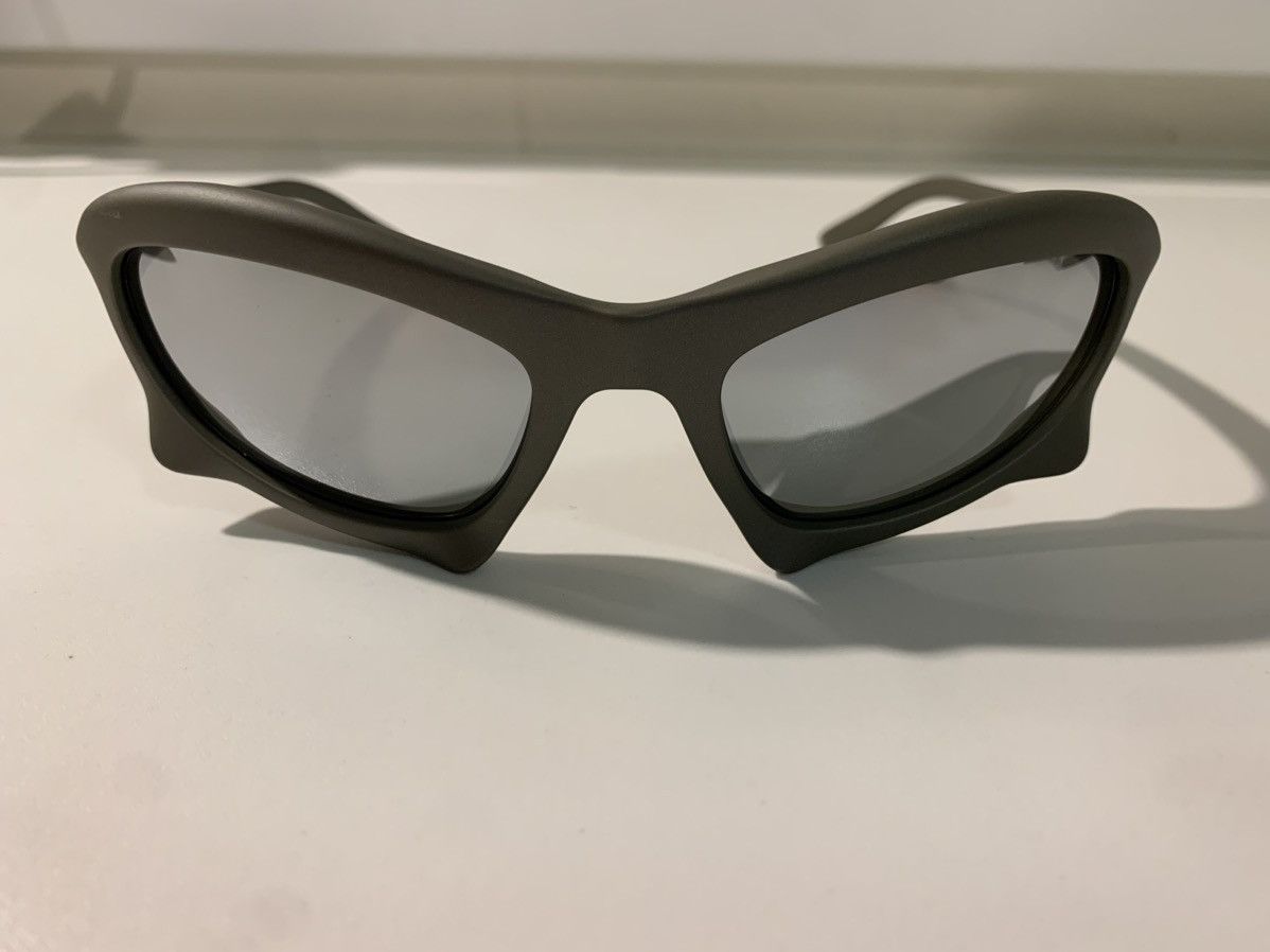 image of Balenciaga Bat D-Frame Sunglasses Grey Reflective, Men's