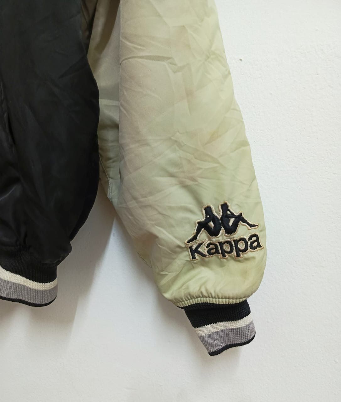 Kappa RARE VINTAGE 1995/97 JUVENTUS FC BOMBER/VARSITY JACKET Size US M / EU 48-50 / 2 - 6 Thumbnail