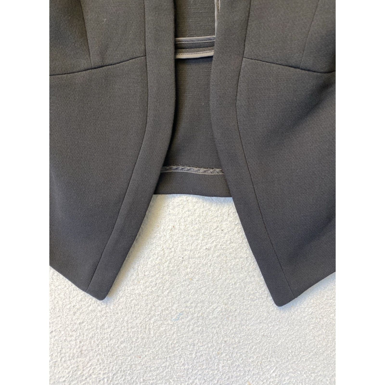 Banana Republic Banana Republic Blazer Womens Size 4 Black Open Front Jacket Regular Zip short Sleeve Casual 90s? Size S / US 4 / IT 40 - 5 Thumbnail