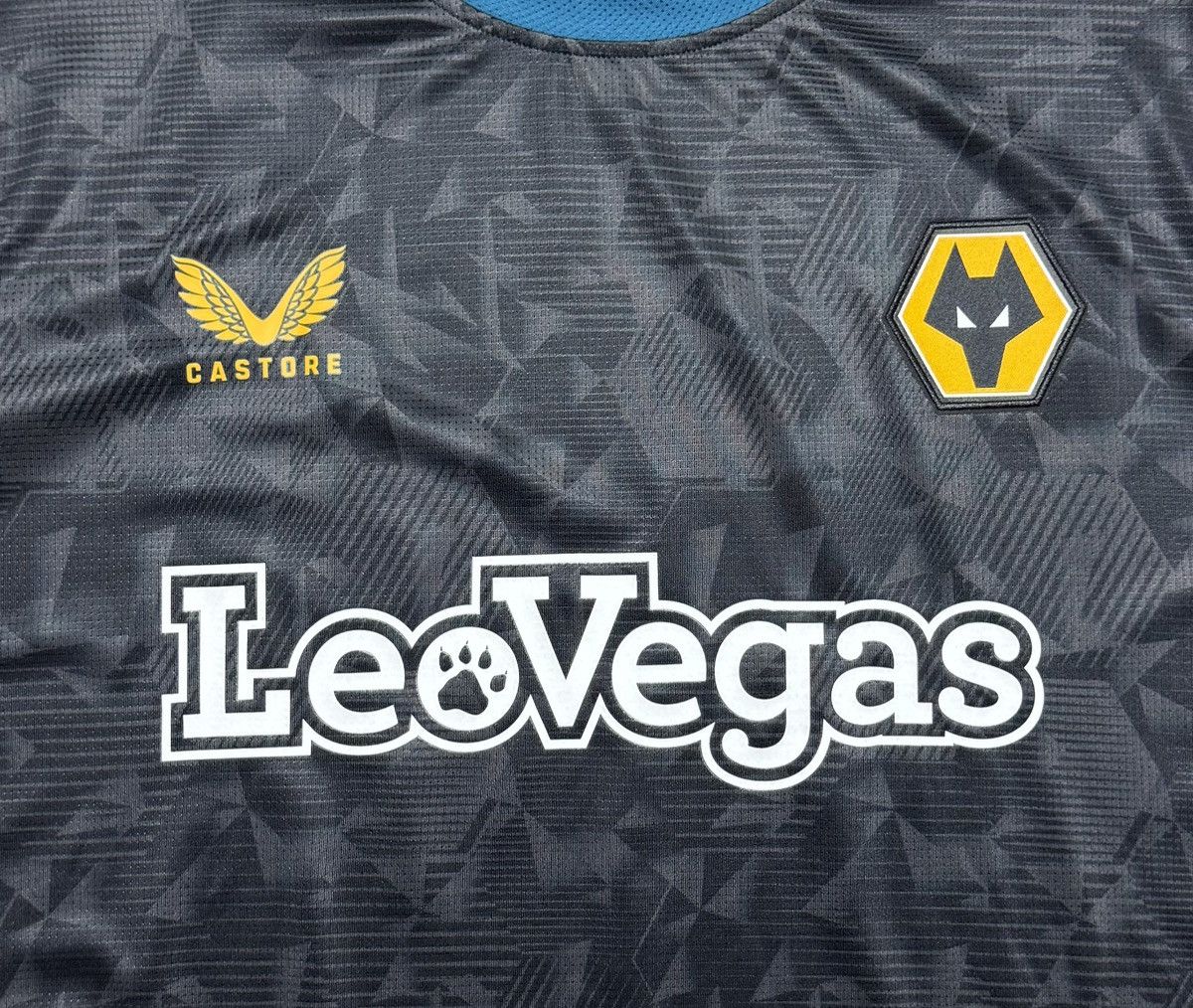 Castore Wolverhampton Wanderers FC 2023 2024 Shirt Jersey Castore Size US L / EU 52-54 / 3 - 7 Thumbnail