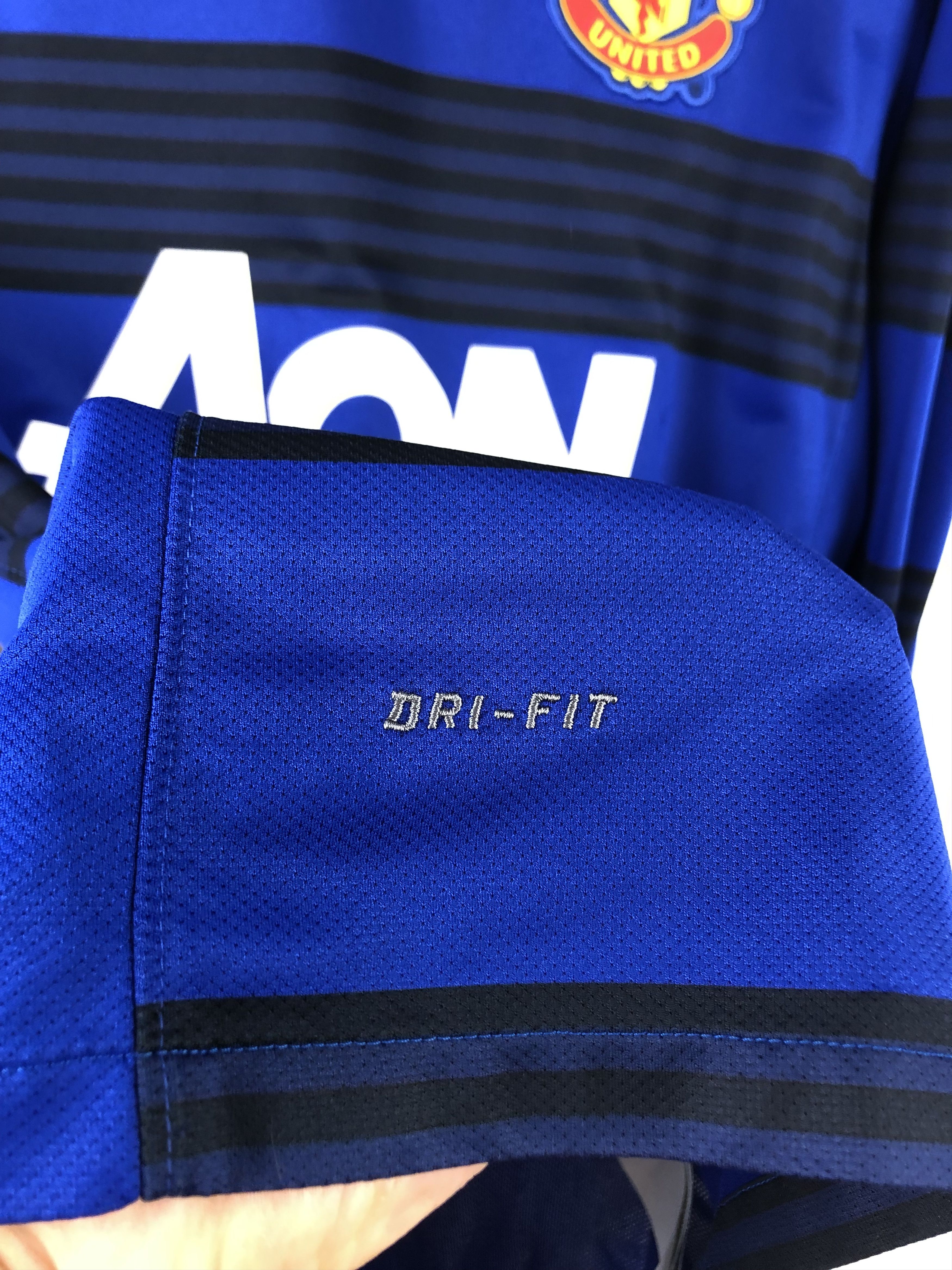 Nike × Vintage Manchester United shirt 2011 Soccer Nike Long Sleeve Jersey Size US L / EU 52-54 / 3 - 8 Thumbnail