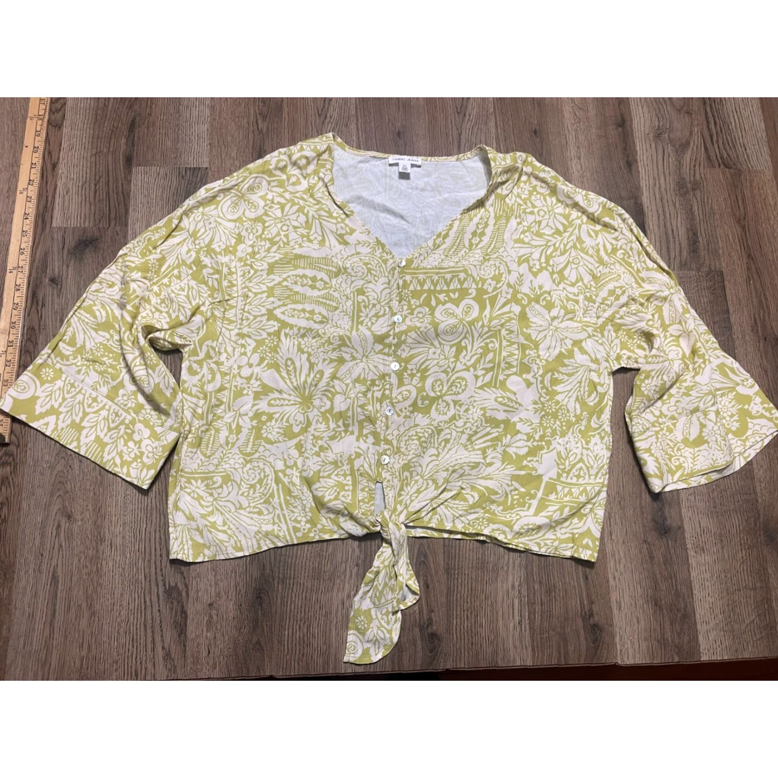 Vintage Tribal Shirt Womens Large Green White Floral V-neck Button Up Front Tie Casual Size L / US 10 / IT 46 - 2 Thumbnail