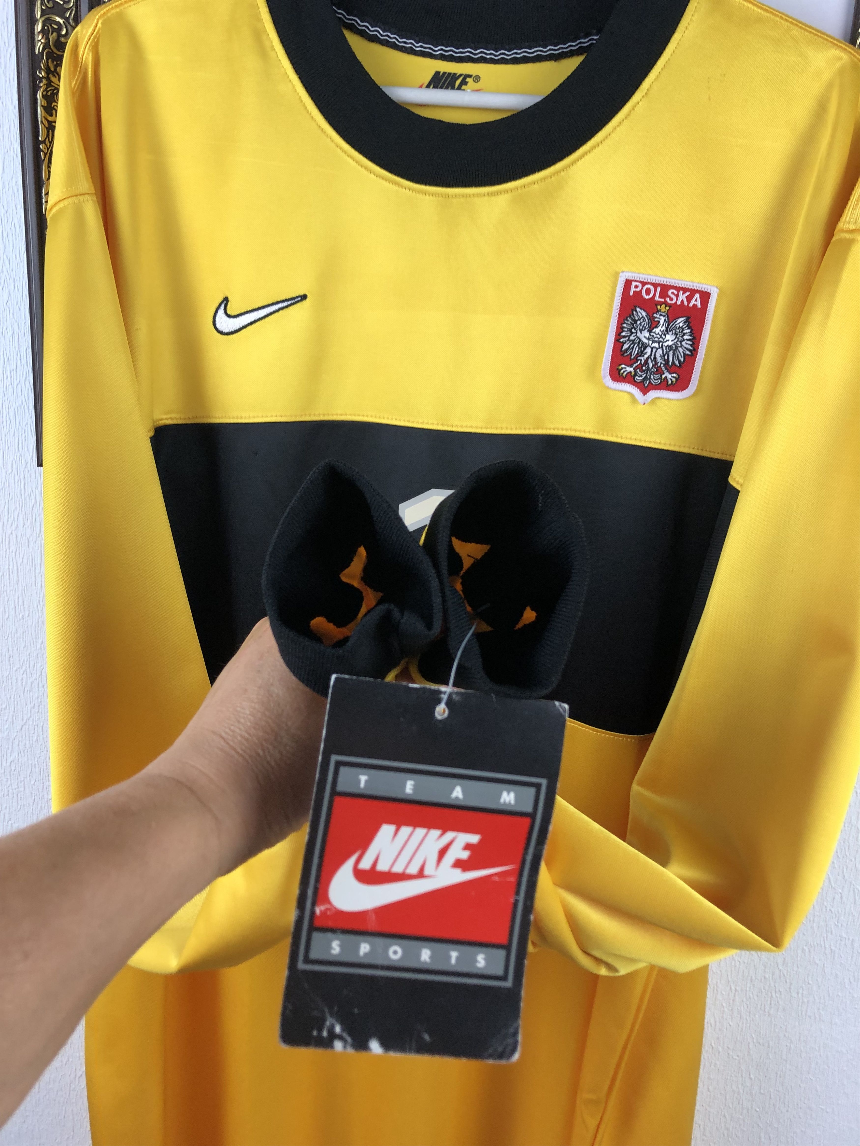 Nike Poland Goalkeeper football shirt 1998 Jersey Rare With Tags Size US XXL / EU 58 / 5 - 7 Thumbnail