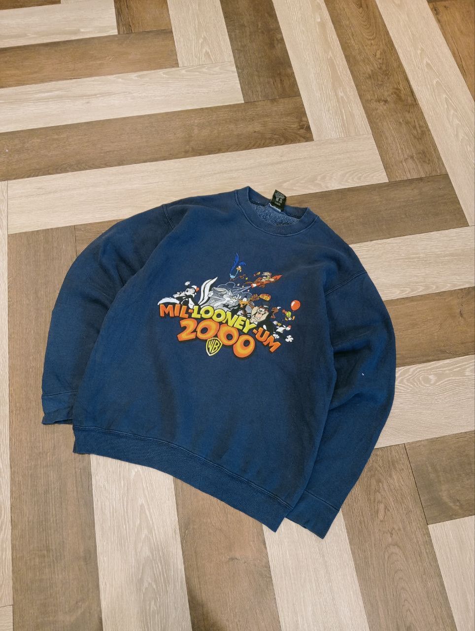 Warner Bros VINTAGE 90S WARNER BROS LOONEY TUNES SWEATSHIRT Size US M / EU 48-50 / 2 - 2 Thumbnail