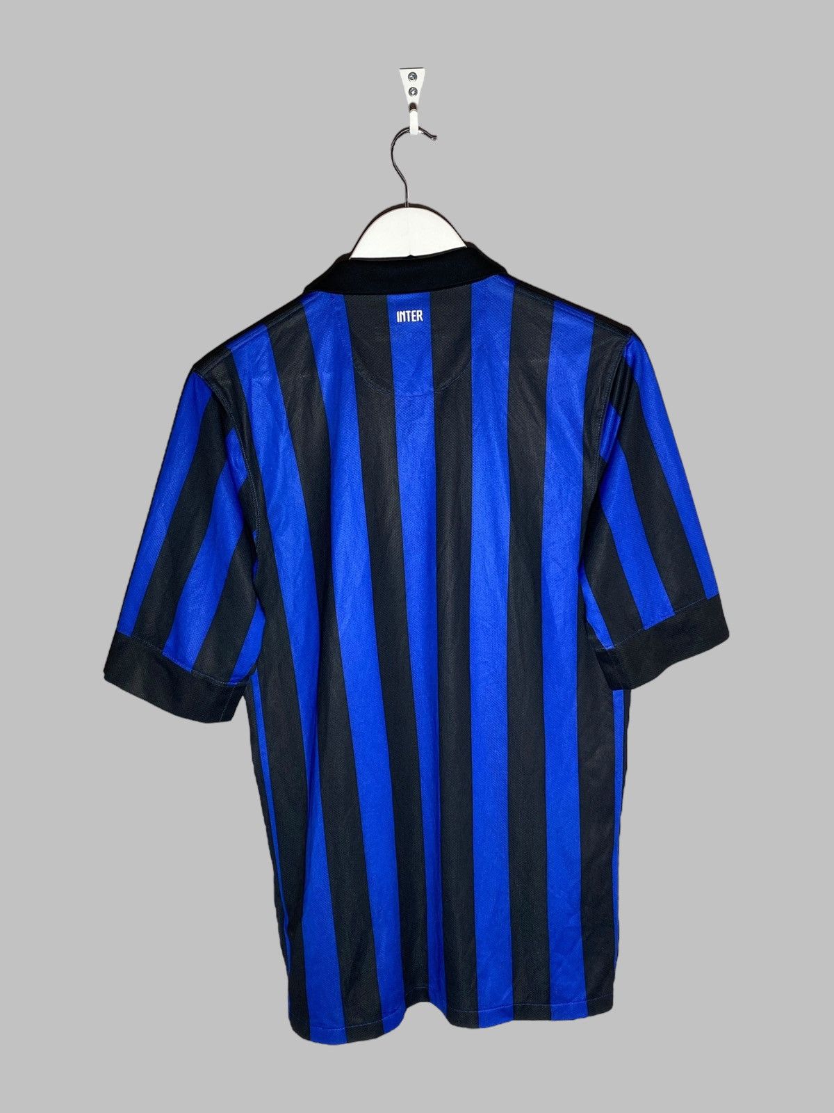 Nike 🔥 INTER MILAN 2010s NIKE PIRELLI JERSEY R9 VINTAGE VIBES Size US S / EU 44-46 / 1 - 2 Thumbnail