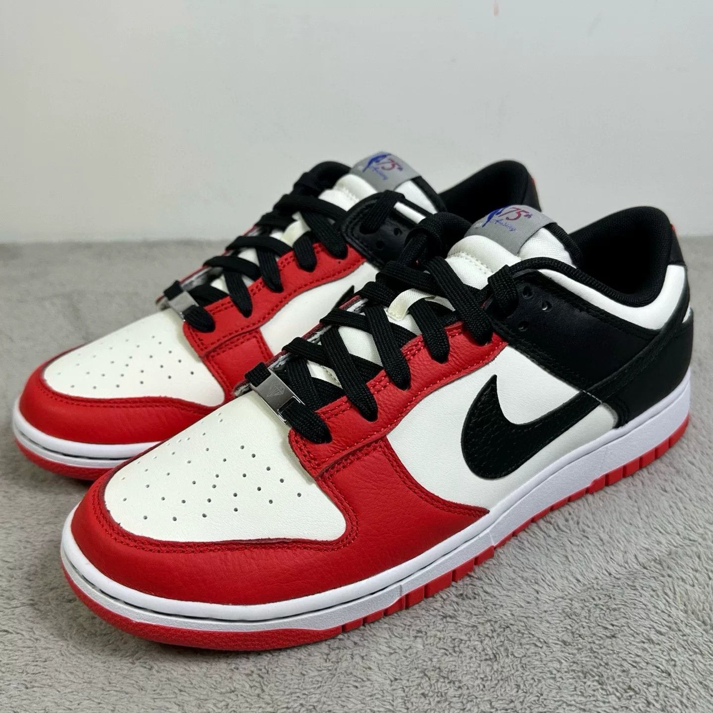 Nike Nike DUNK Black Lowtop Sneakers 42.5 Men Size US 9.5 / EU 42-43 - 1 Thumbnail
