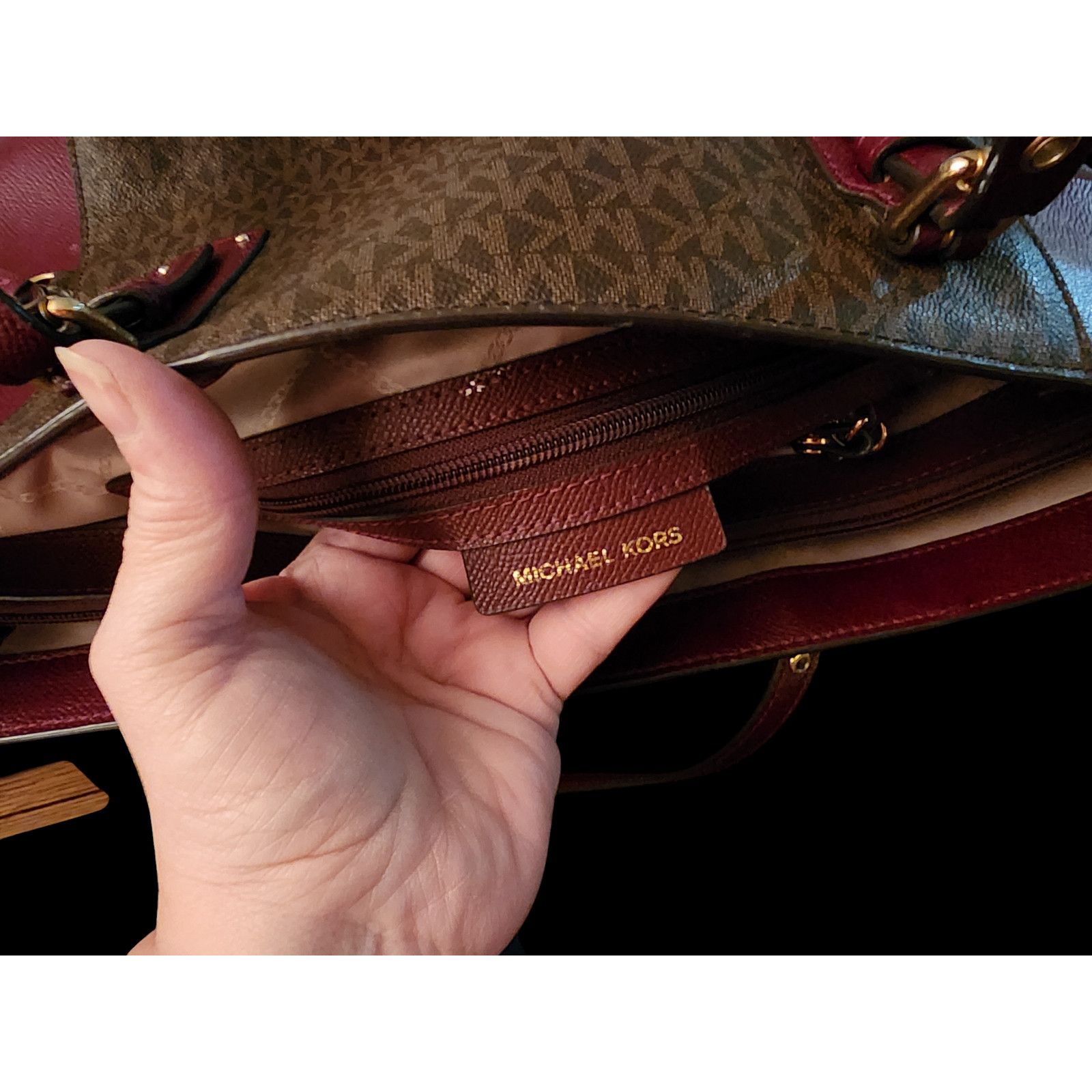 Michael Kors Voyager Medium Logo Tote Bag Size ONE SIZE - 6 Thumbnail