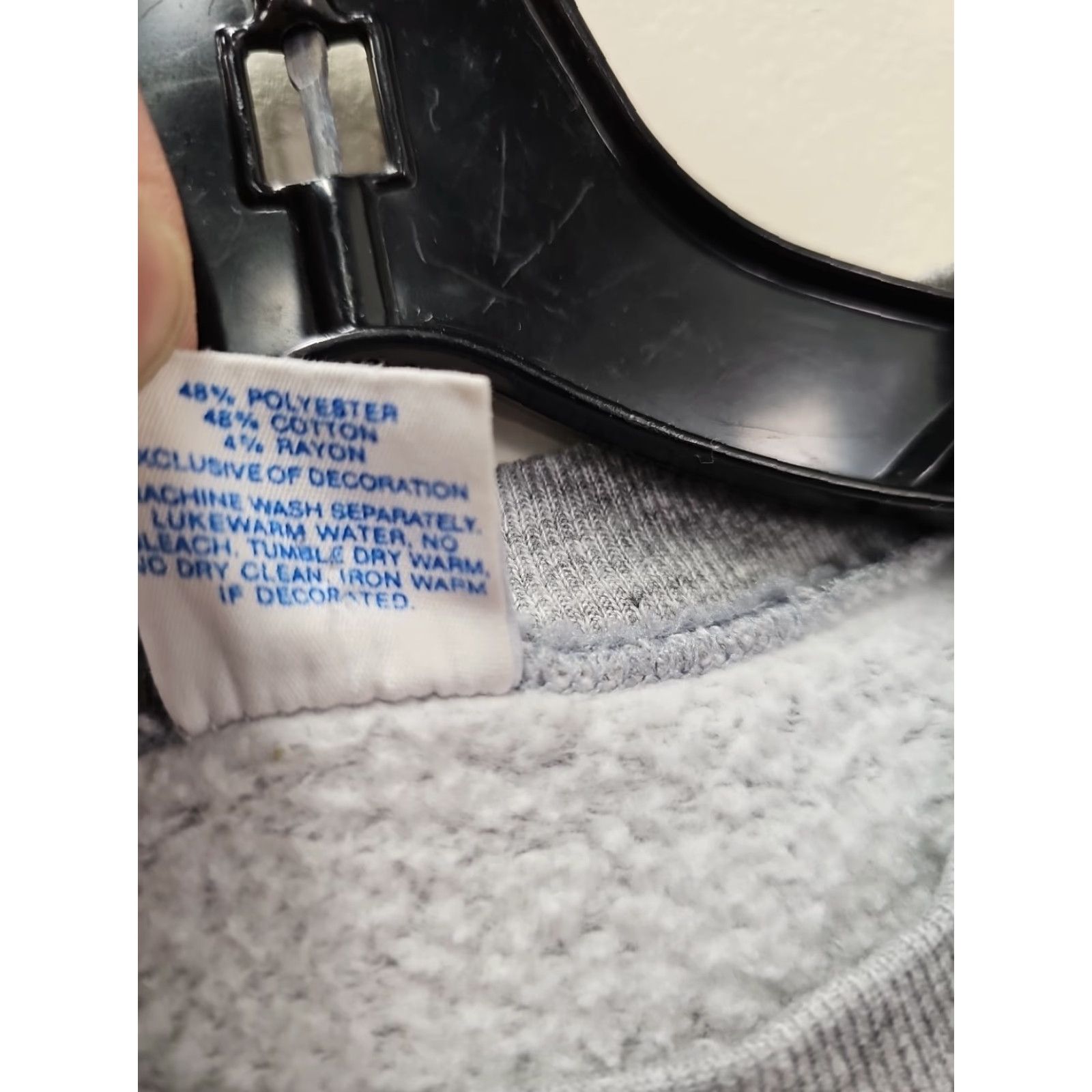 Disney VINTAGE Disney Mickey Mouse Sweatshirt Raglan Adult XL Gray Crew Neck Long Sleeve 90s Retro USA Cartoon Cotton Polyester Rayon Logo Graphic Print Size US XL / EU 56 / 4 - 3 Thumbnail