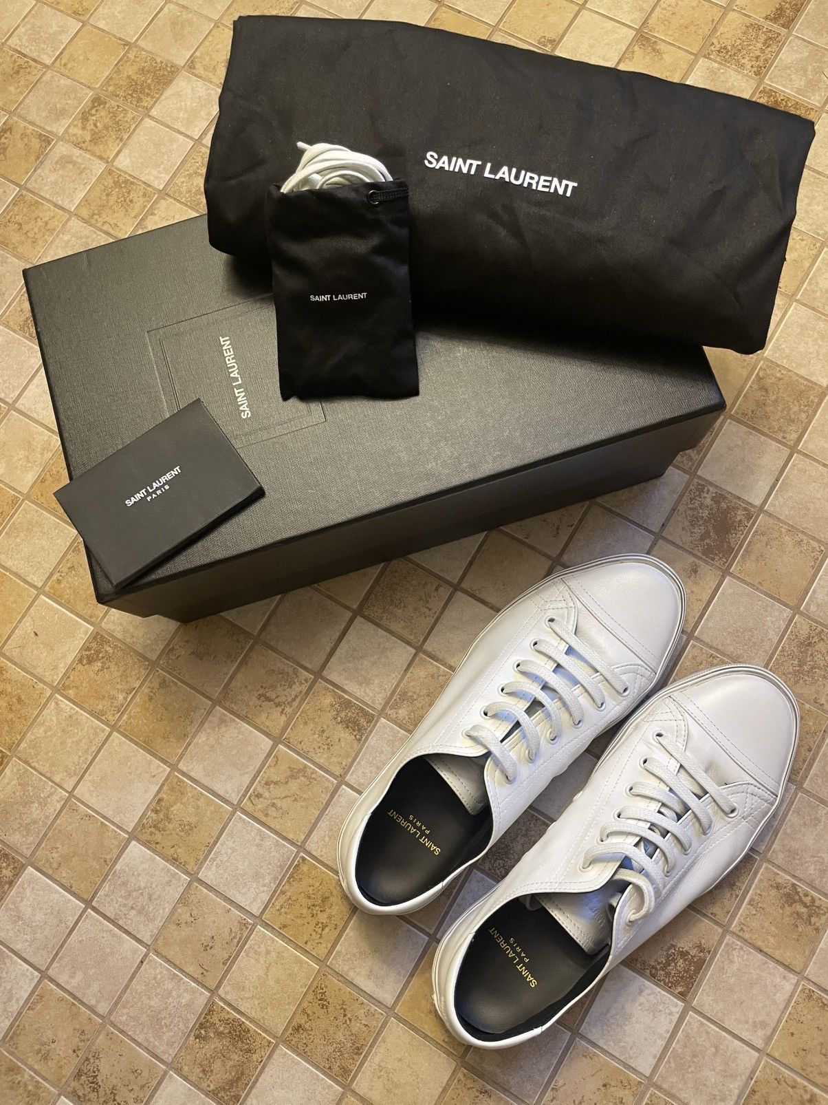 Saint Laurent Paris Saint Laurent Paris Bedford Low Top Leather Sneakers White Size US 8 / EU 41 - 14 Thumbnail