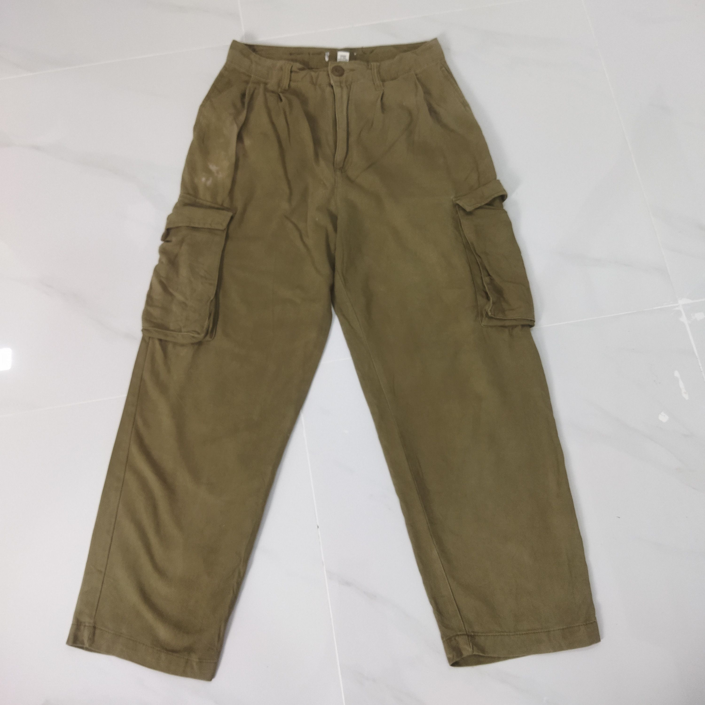 Japanese Brand JAPANESE BRAND BAGGY CARGO PANTS Size US 30 / EU 46 - 1 Thumbnail