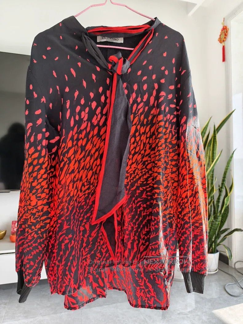 Valentino Valentino Silk shirt Size XL / US 12-14 / IT 48-50 - 1 Thumbnail