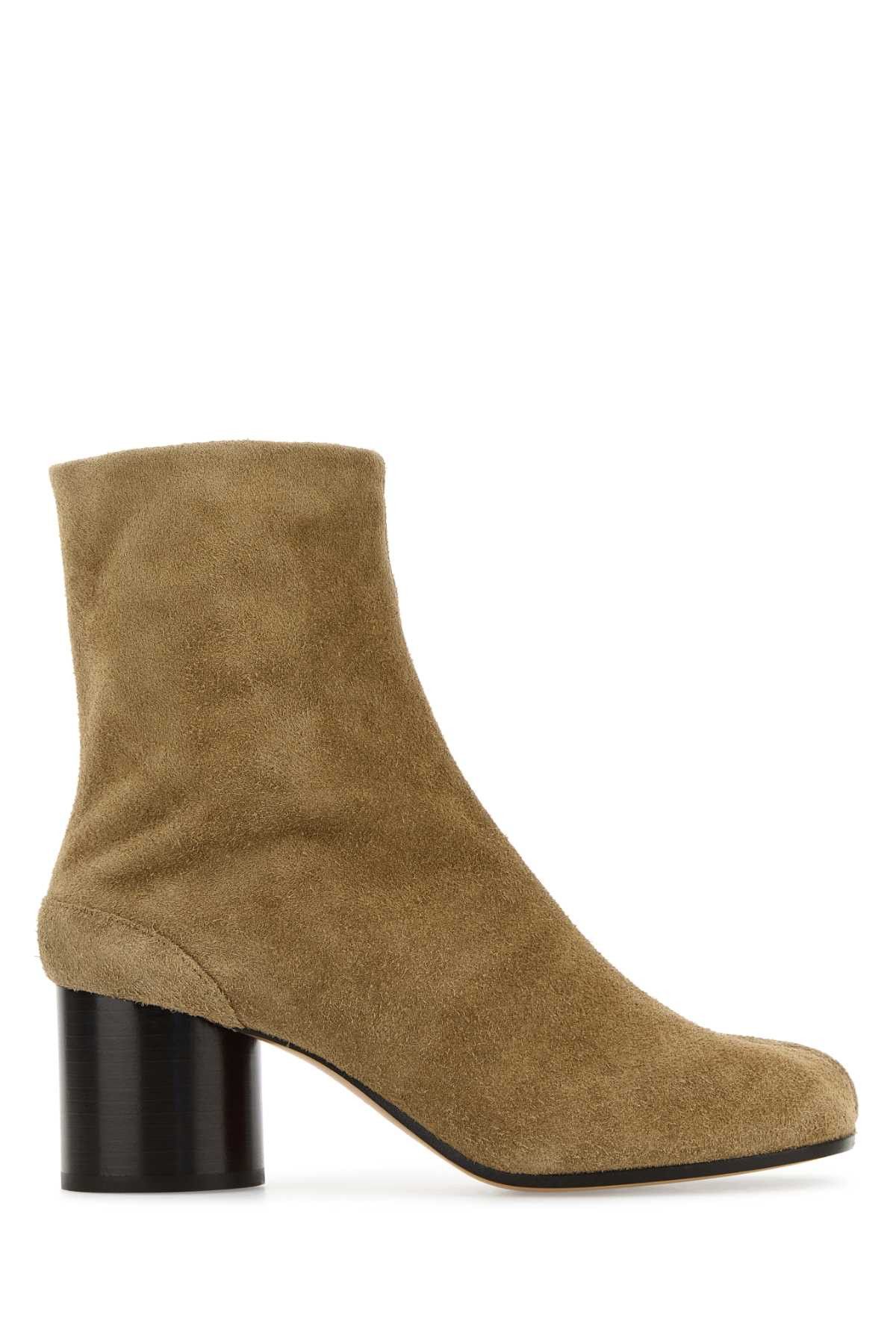 Maison Margiela Beige Suede Tabi Ankle Boots Size US 11 / IT 41 - 1 Thumbnail
