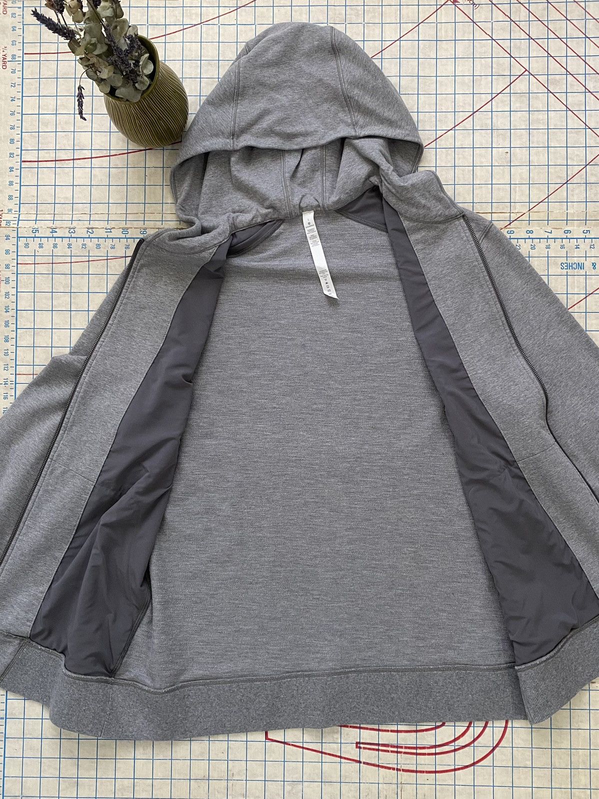 Lululemon Lululemon Athletic Full Zip Hoodie Large Grey Size US L / EU 52-54 / 3 - 8 Thumbnail