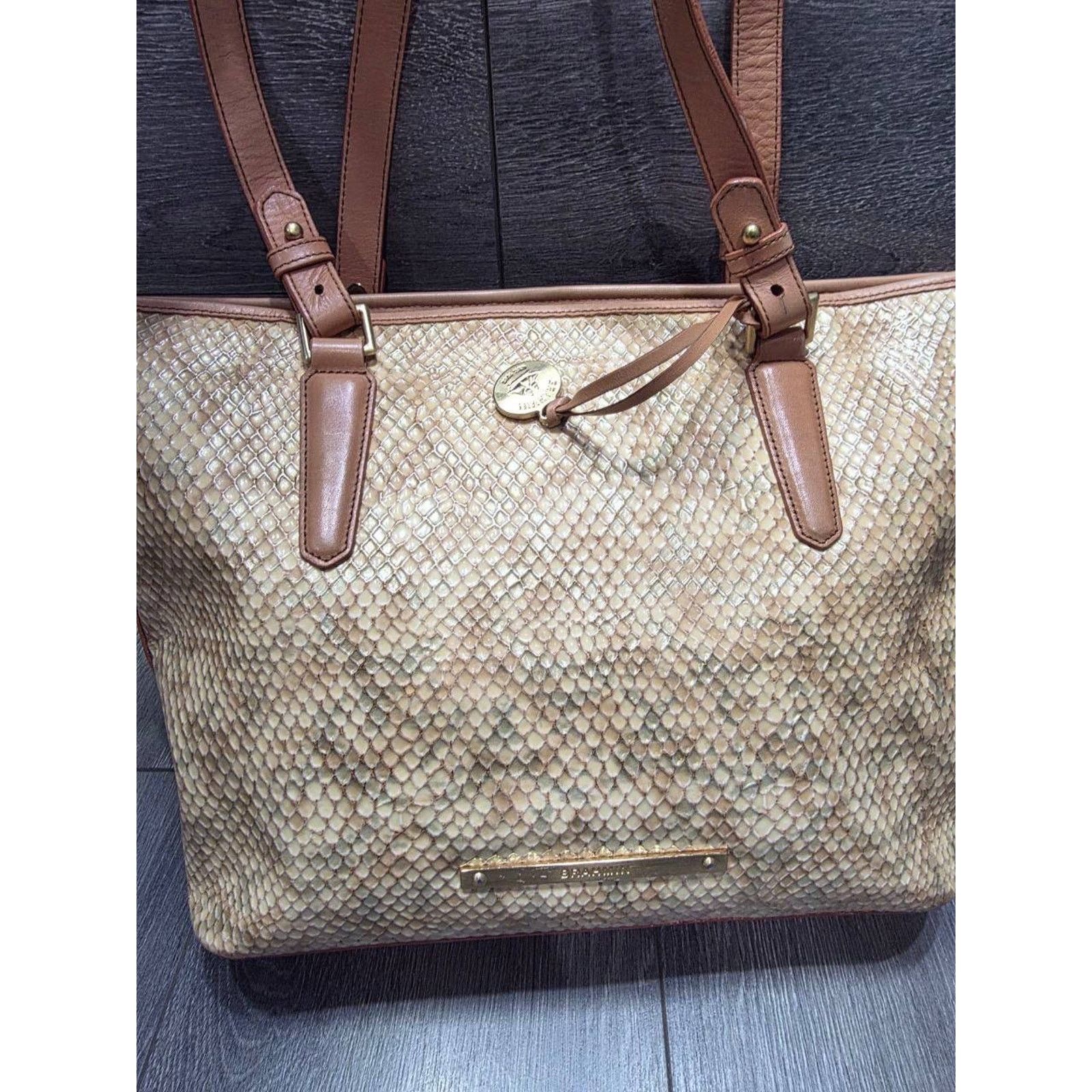 BRAHMIN Brahmin Shoulder bag Hartford Neutral Handbag Bag B000562 Size ONE SIZE - 8 Thumbnail