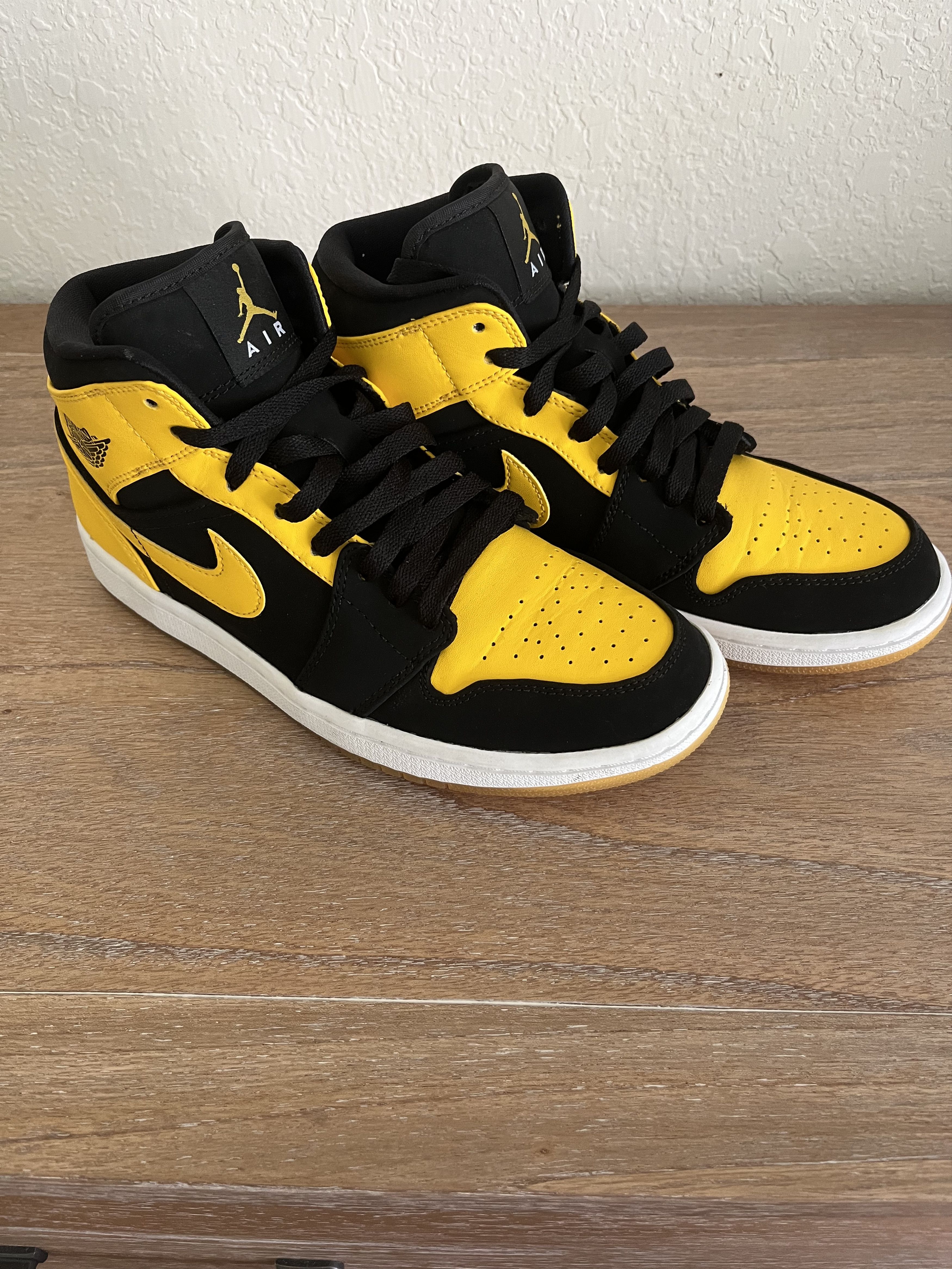 new jordan retro 1