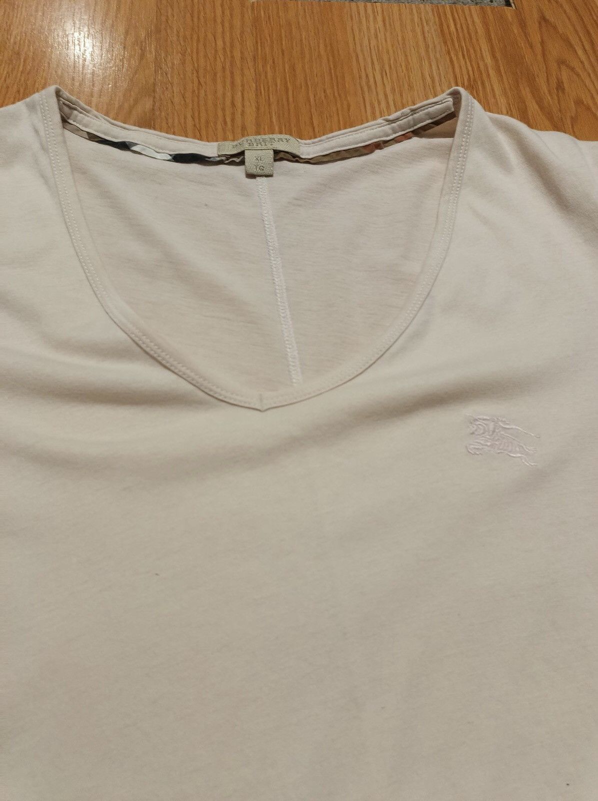 Burberry Burberry London Brit Beige V-neck Cotton T-Shirt Size XL Size XL / US 12-14 / IT 48-50 - 7 Thumbnail