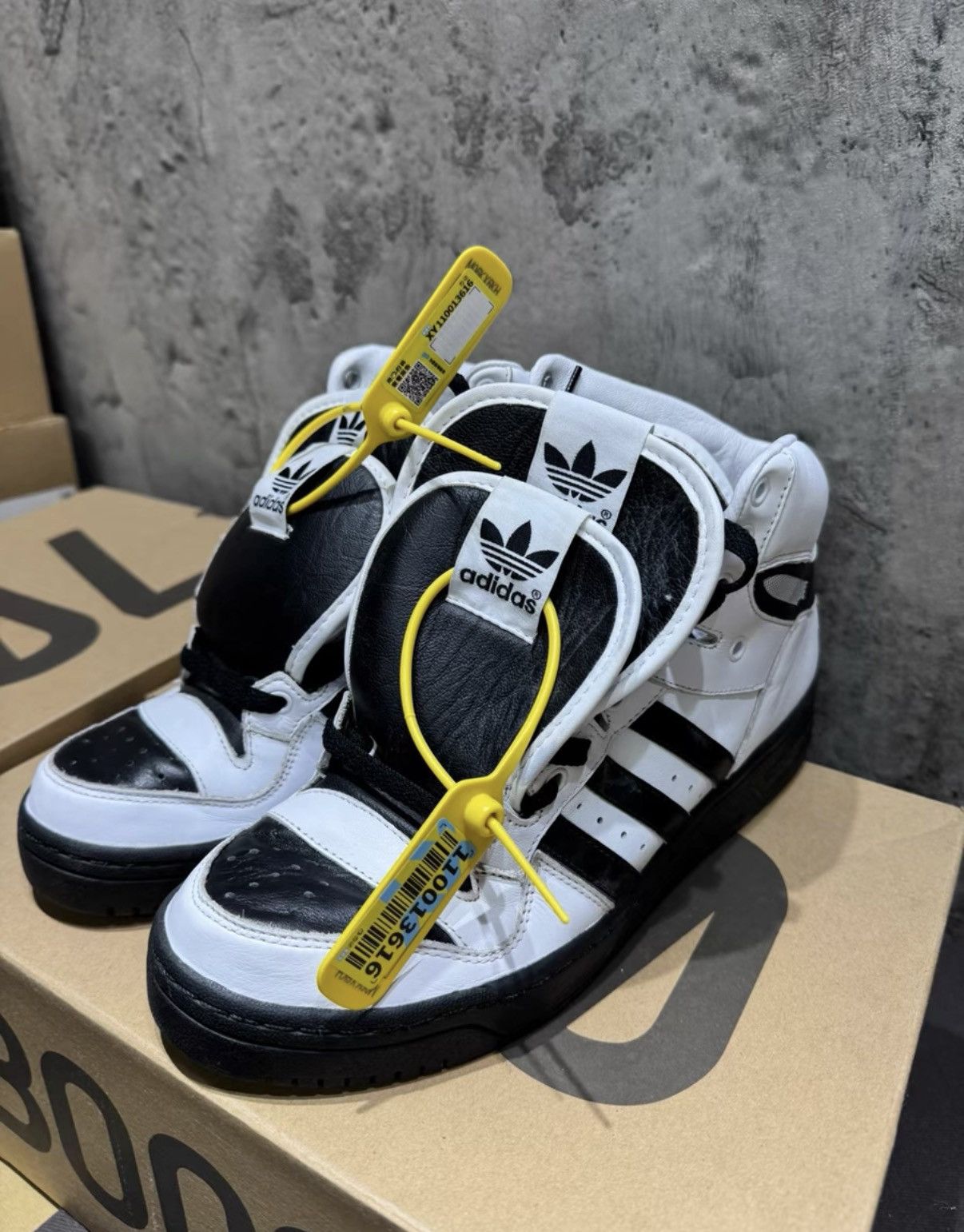 Jeremy Scott Panda Adidas | Grailed
