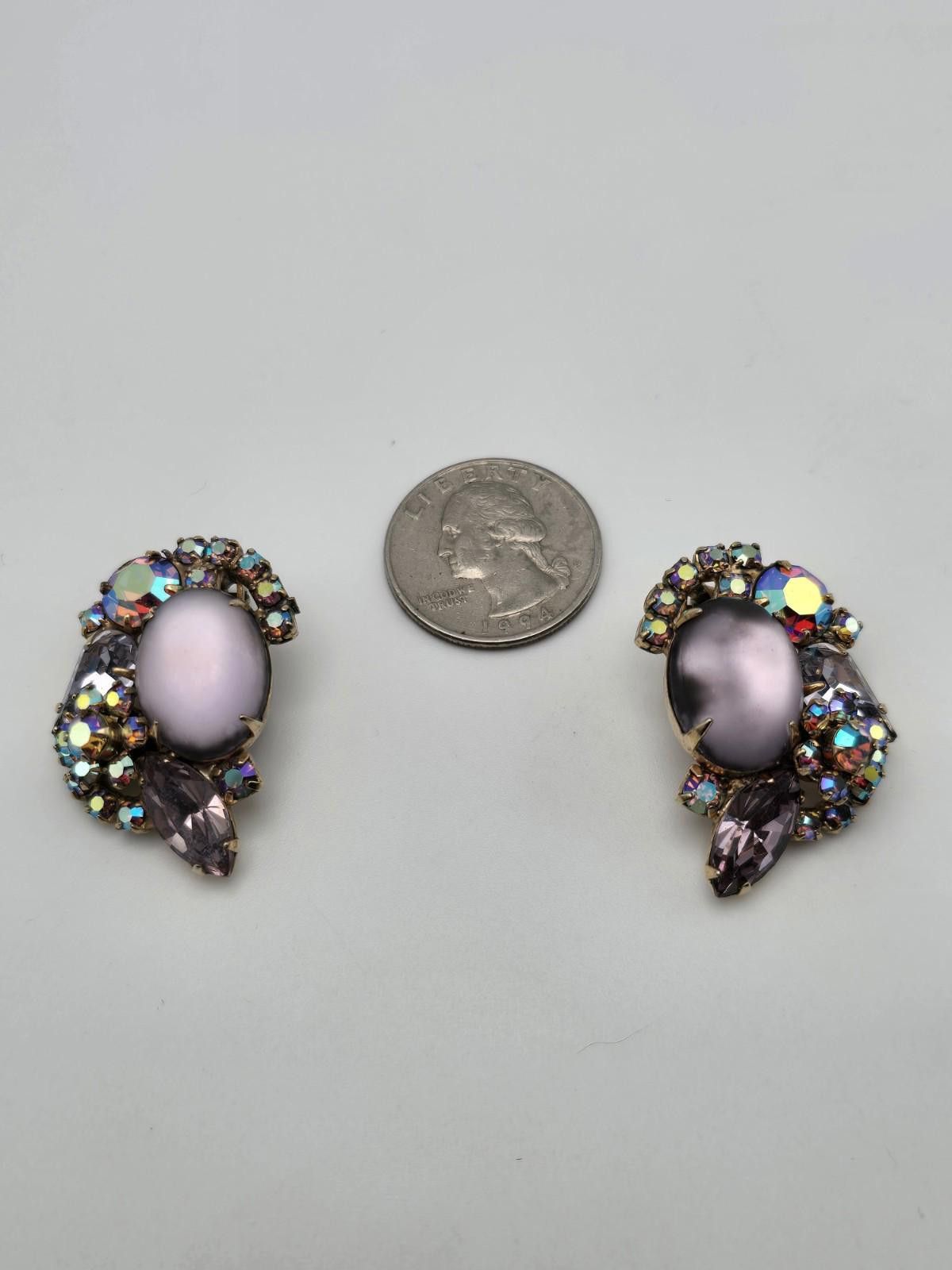 Other Vintage 1950s Unsigned Aurora Borealis Clip-On Earrings Size ONE SIZE - 1 Thumbnail