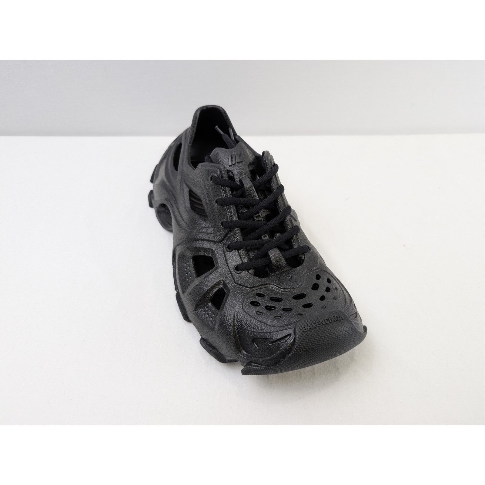 Balenciaga o1rshd1 HD Monocolor Mule Slipper Sandal in Black Size US 8 / EU 41 - 3 Thumbnail