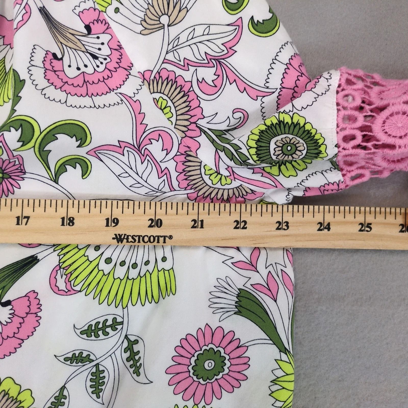 Other Crown & Ivy Pink Floral Print Crochet Bell Sleeve Blouse XL Size XL / US 12-14 / IT 48-50 - 6 Thumbnail