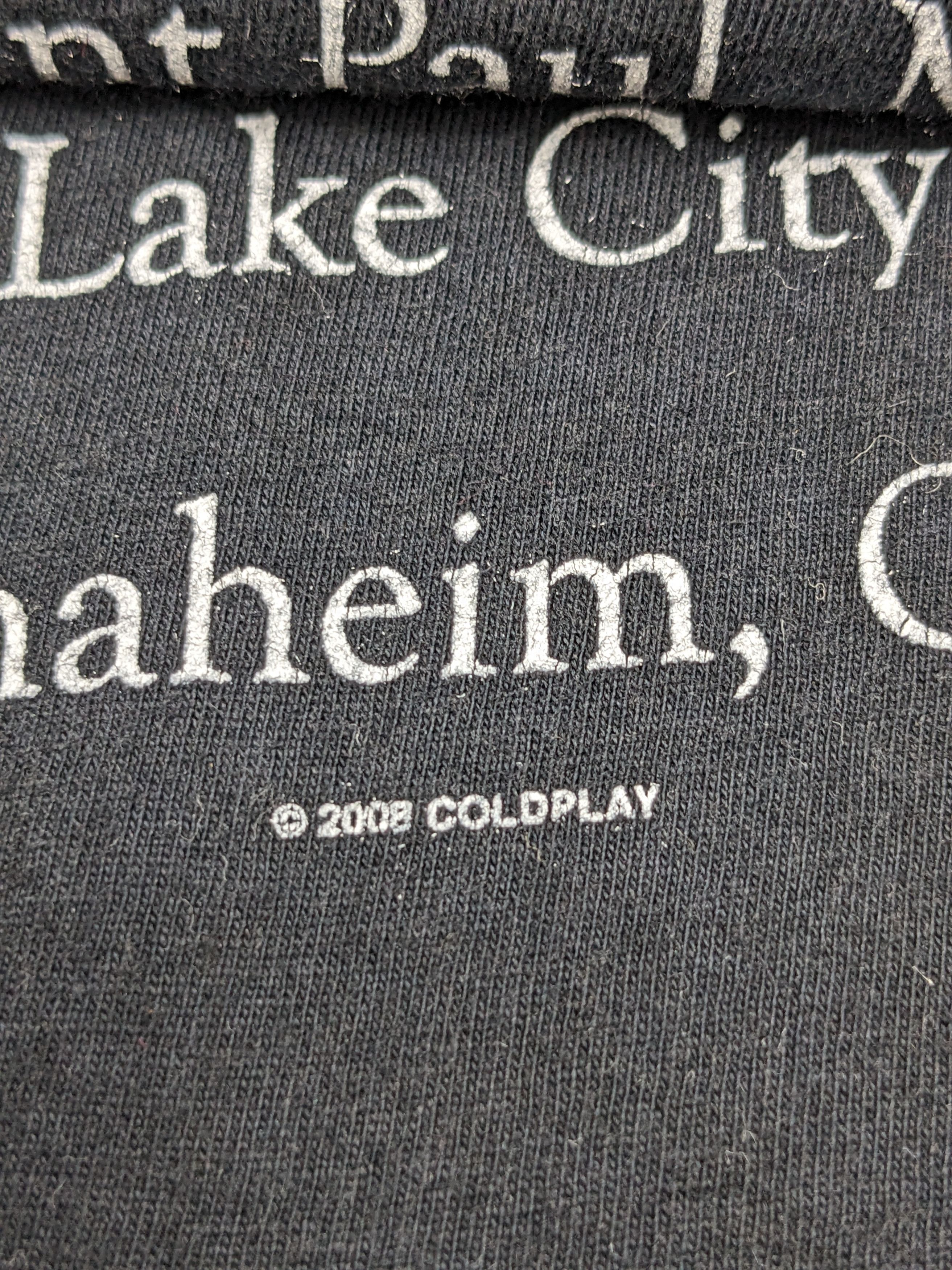 Band Tees COLD PLAY VIVA LA VIDA TOUR BAND TSHIRT Size US L / EU 52-54 / 3 - 9 Thumbnail