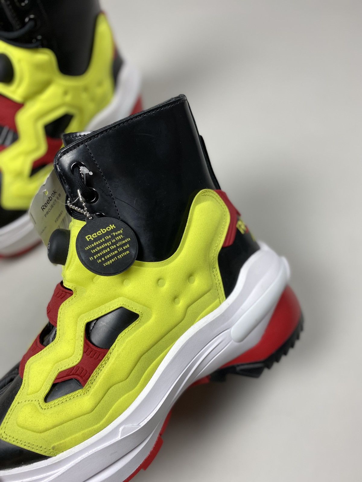 Maison Margiela × Reebok Maison Margiela Insta Pump Fury Tabi Project 0 B Sneakers Size US 7.5 / EU 40-41 - 18 Thumbnail