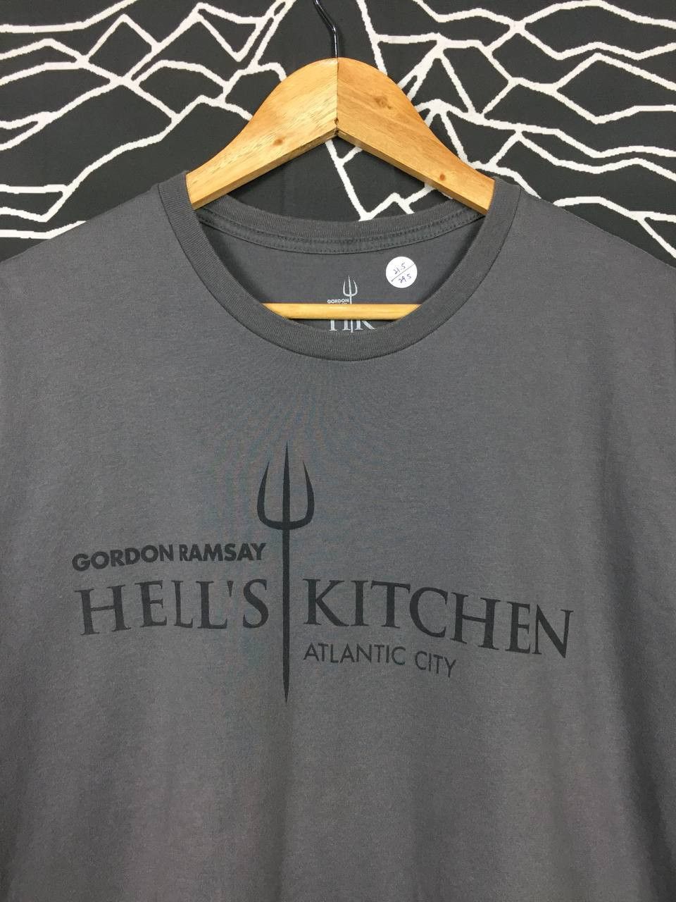 Vintage Hell's Kitchen Chef Gordon Ramsay Reality TV Show Tee Size US XL / EU 56 / 4 - 3 Thumbnail