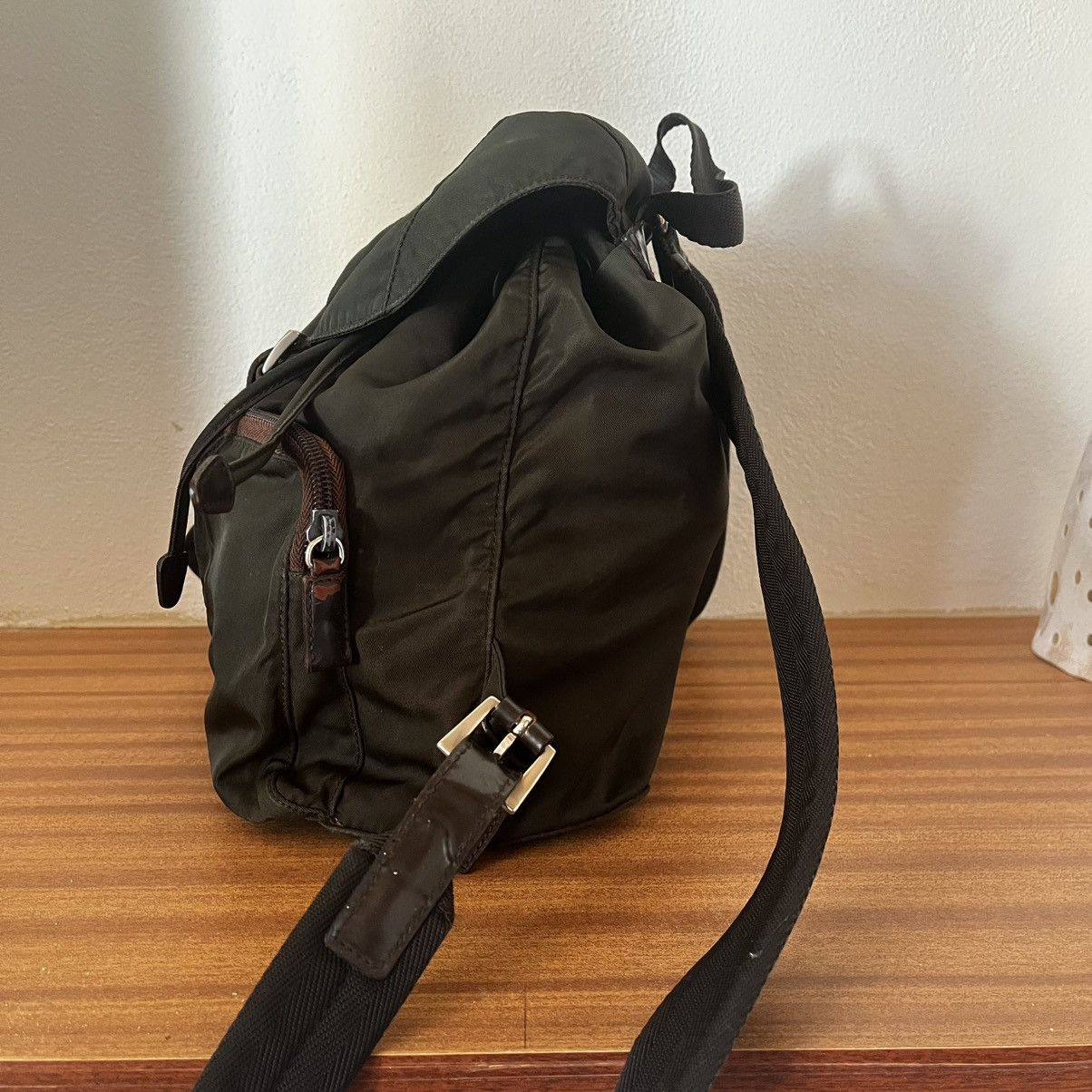 Prada Prada backpack nylon khaki vintage Size ONE SIZE - 2 Thumbnail