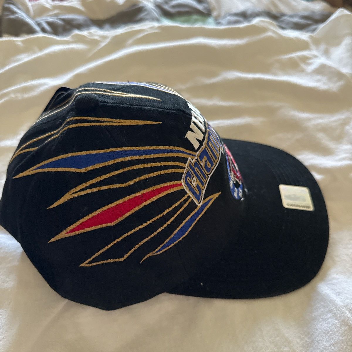 Jordan Brand × Starter vintage deadstock Chicago Bulls 6-Time NBA Champions hat Size 40 - 4 Thumbnail