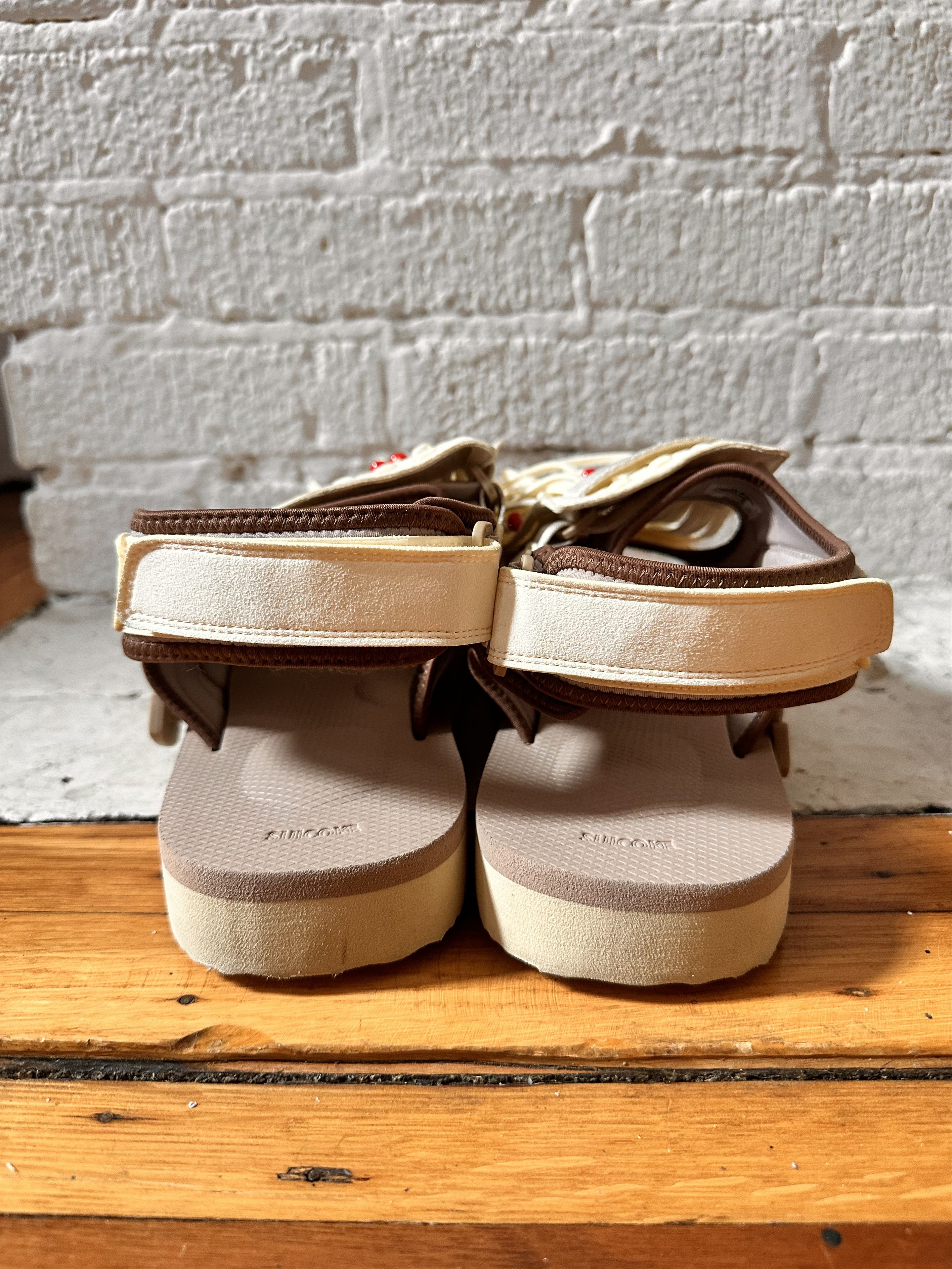 SUICOKE OFF WHITE WAS-4AB SANDALS SIZE 13