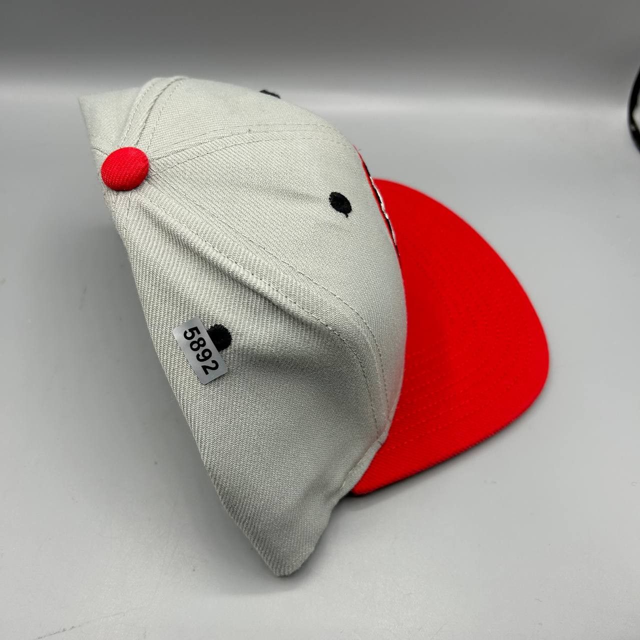 Mitchell & Ness Toronto Raptors Hat Men Gray Red NBA Strap Back Cap Size ONE SIZE - 9 Thumbnail