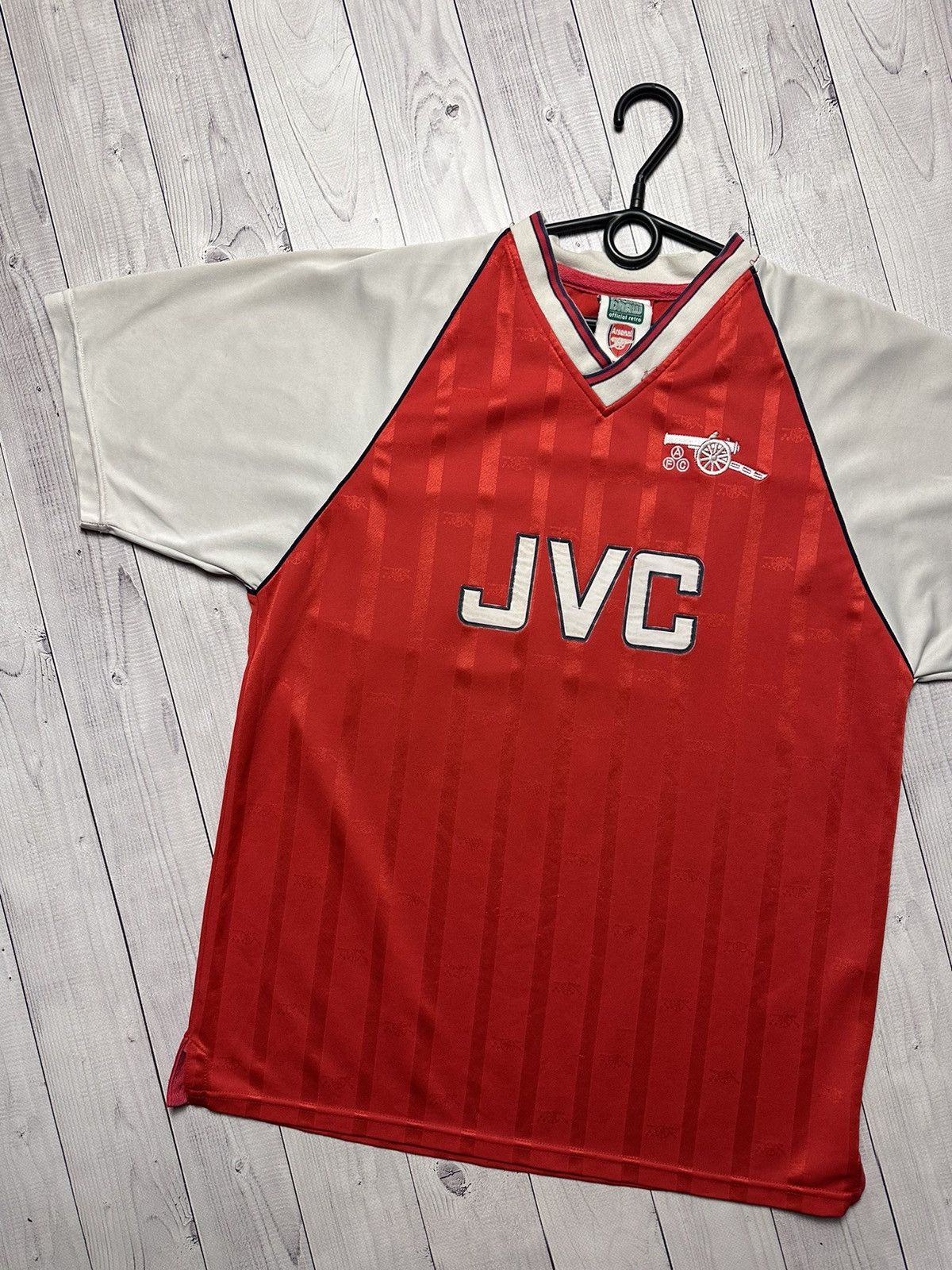 Vintage Vintage Arsenal soccer jersey size M rare JVC Size US M / EU 48-50 / 2 - 2 Thumbnail