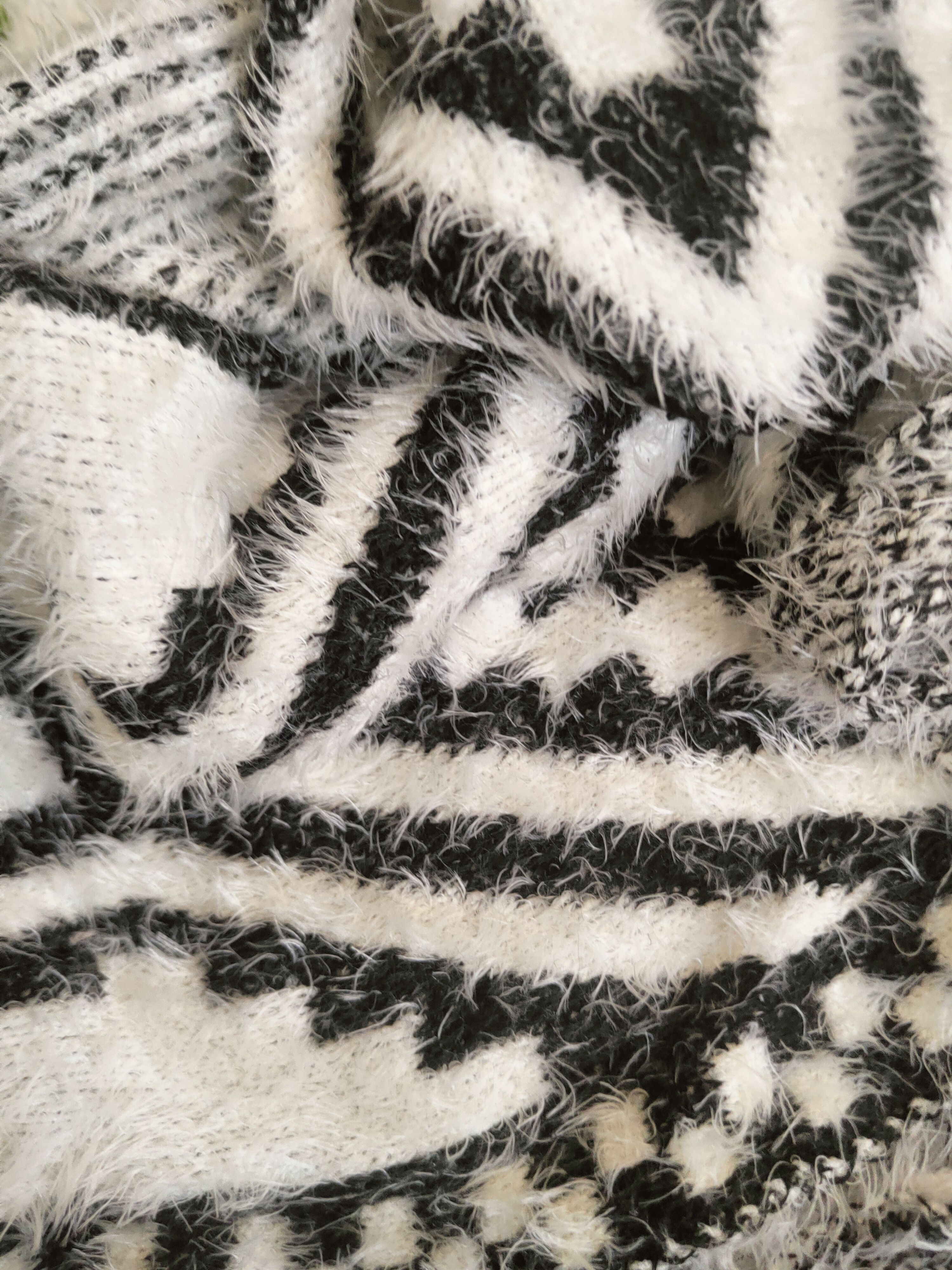 Japanese Brand DL Kanaho navajo Black White Fur Mohair Knitwear #46-508 Size S / US 4 / IT 40 - 10 Thumbnail