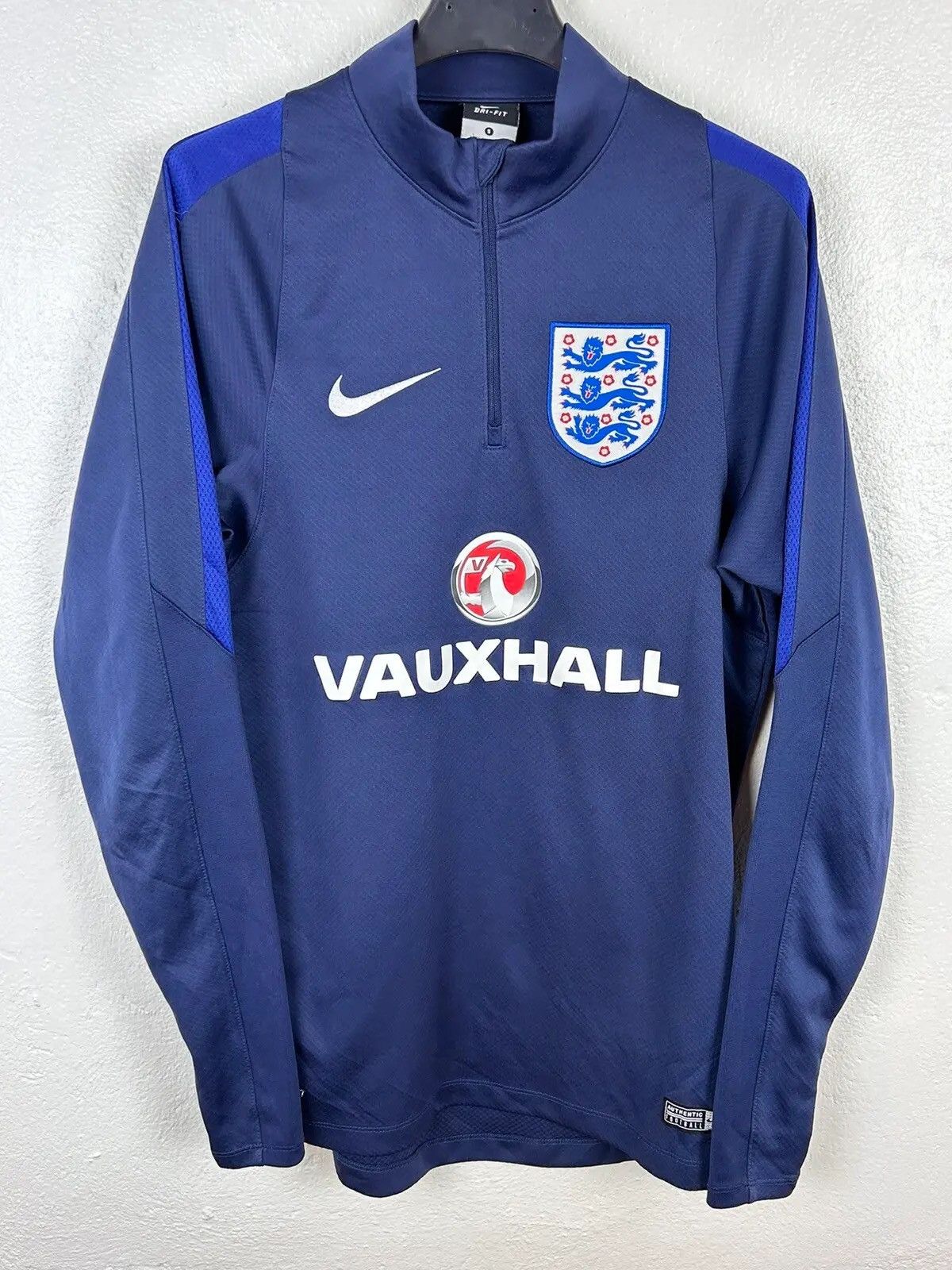 Nike Adidas x England 2016/17 Long Sleeve Training Jersey Size US S / EU 44-46 / 1 - 1 Thumbnail