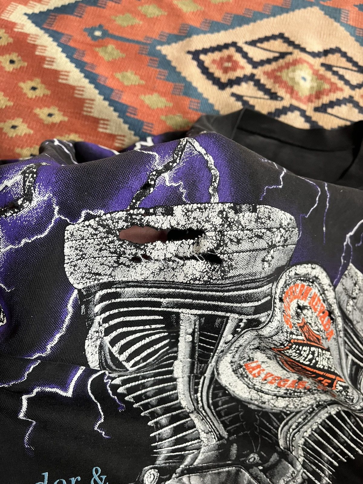 Harley Davidson VTG thrashed Harley Davidson Thunder and Lightning shirt 3XL Size US XXL / EU 58 / 5 - 11 Thumbnail