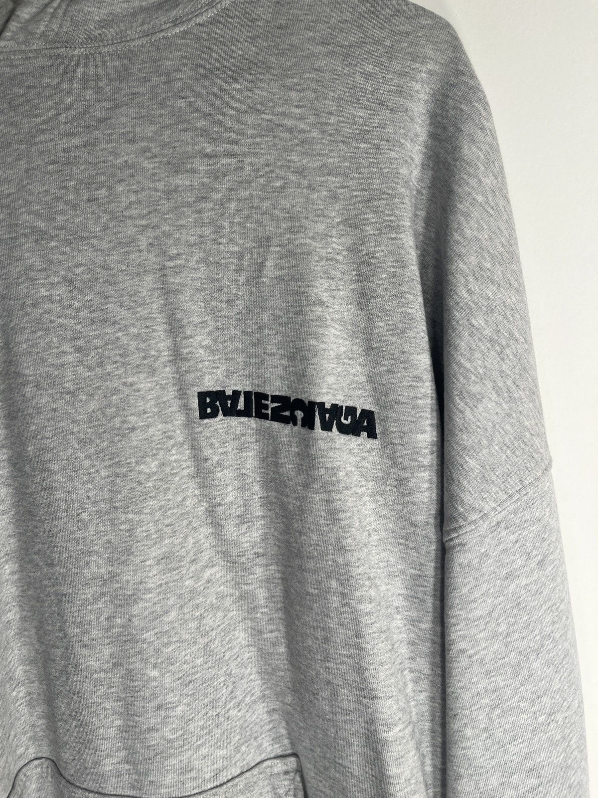 Balenciaga Balenciaga Grey flip over logo pullover hoodie Size US M / EU 48-50 / 2 - 3 Thumbnail
