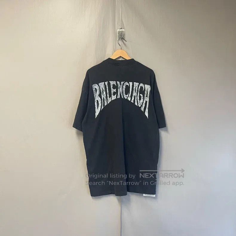 Balenciaga Balenciaga Back Big Letter Logo Short Sleeve Size US S / EU 44-46 / 1 - 1 Thumbnail