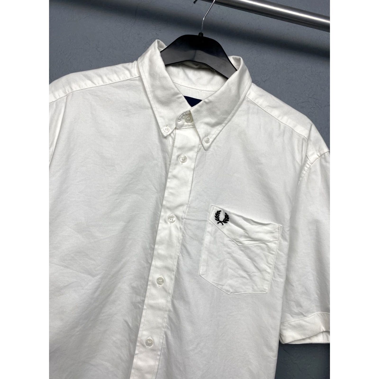 Fred Perry Fred Perry Mens Short Sleeve Shirt L White Cotton Embroidered Button-Up Shirt Size US L / EU 52-54 / 3 - 2 Thumbnail