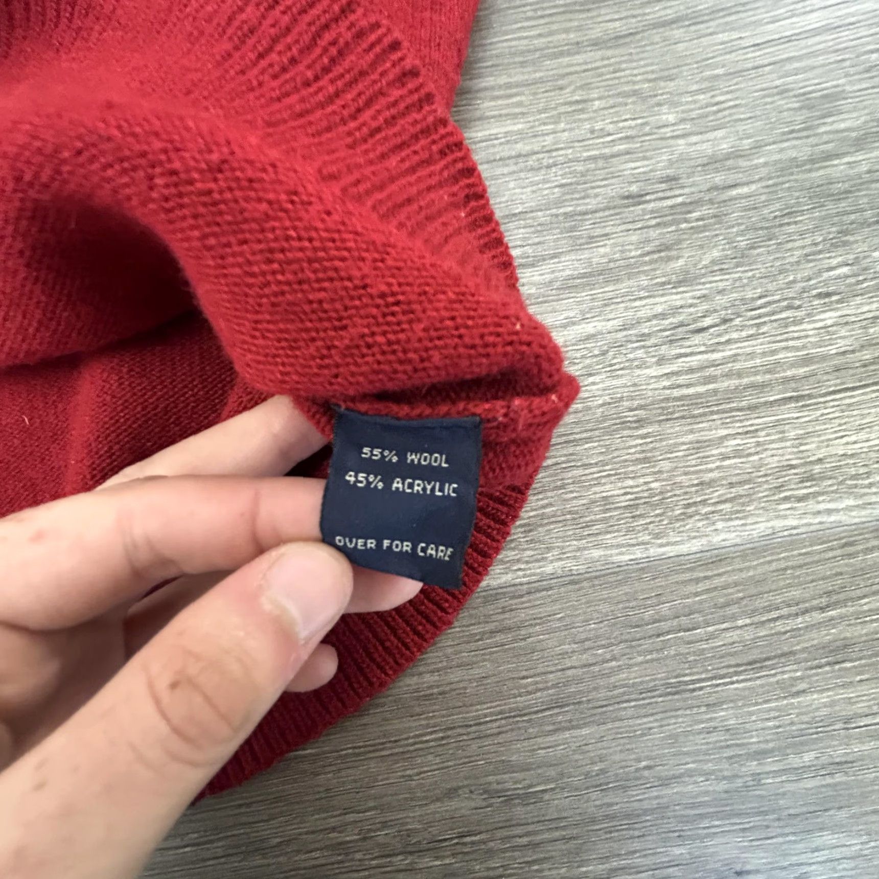 Abercrombie & Fitch VINTAGE Abercrombie Sweater Mens Large Red Wool Blend V-Neck Pullover 80s EUC Size US L / EU 52-54 / 3 - 4 Thumbnail