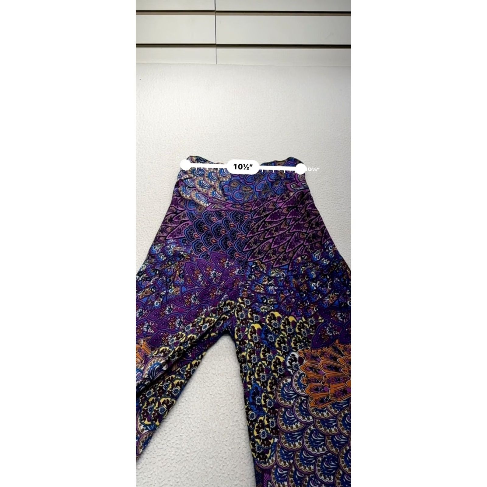 Vintage Women’s Flowy Hippie Pants Pant Wide-Leg Purple M Womens Hillary Harem Rayon Paisley Hippie 90s Style Planned Womens Size 32" / US 10 / IT 46 - 6 Thumbnail