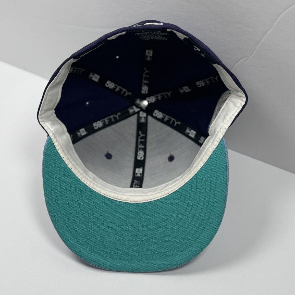 New Era Boston Red Sox NewEra 59FIFTYFitted Hat – World Series Patch Size ONE SIZE - 8 Thumbnail