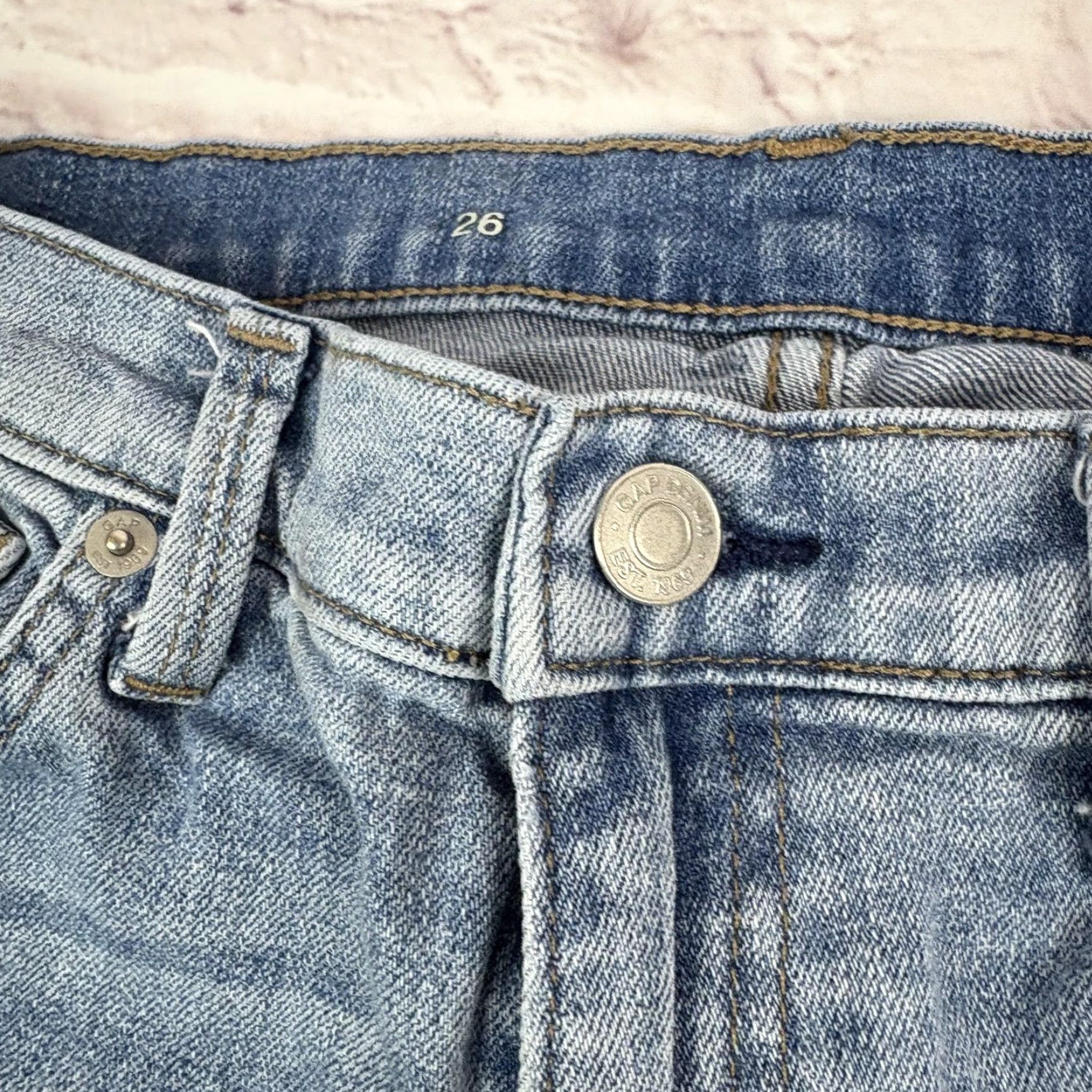 Gap VINTAGE Gap 1969 Jeans Womens 26 Light Wash Mid Rise Straight Stretch Denim 28 x 28 Size 26" / US 2 / IT 38 - 4 Thumbnail